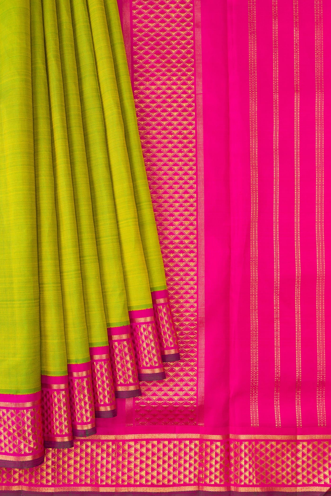 Pleats and pallu of Pure Silk Pure Zari Parrot Green Kanchipuram Nine Yards Saree with Plain Body and Zari Border. 