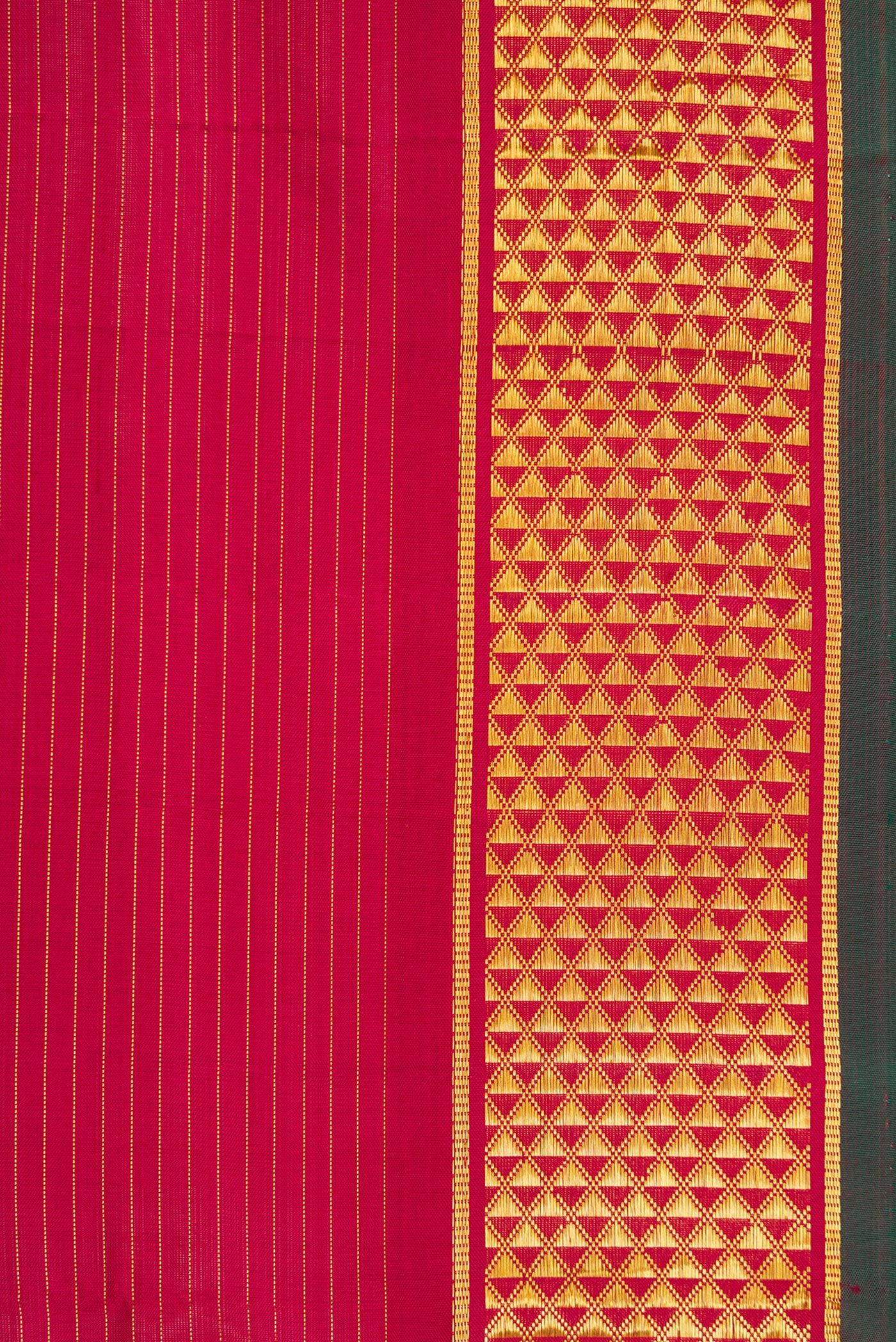 Border image of Pure Silk Pure Zari Maroon Dual Tone Kanjivaram Nine Yards Saree with Stripes on the body and Zari Border. 