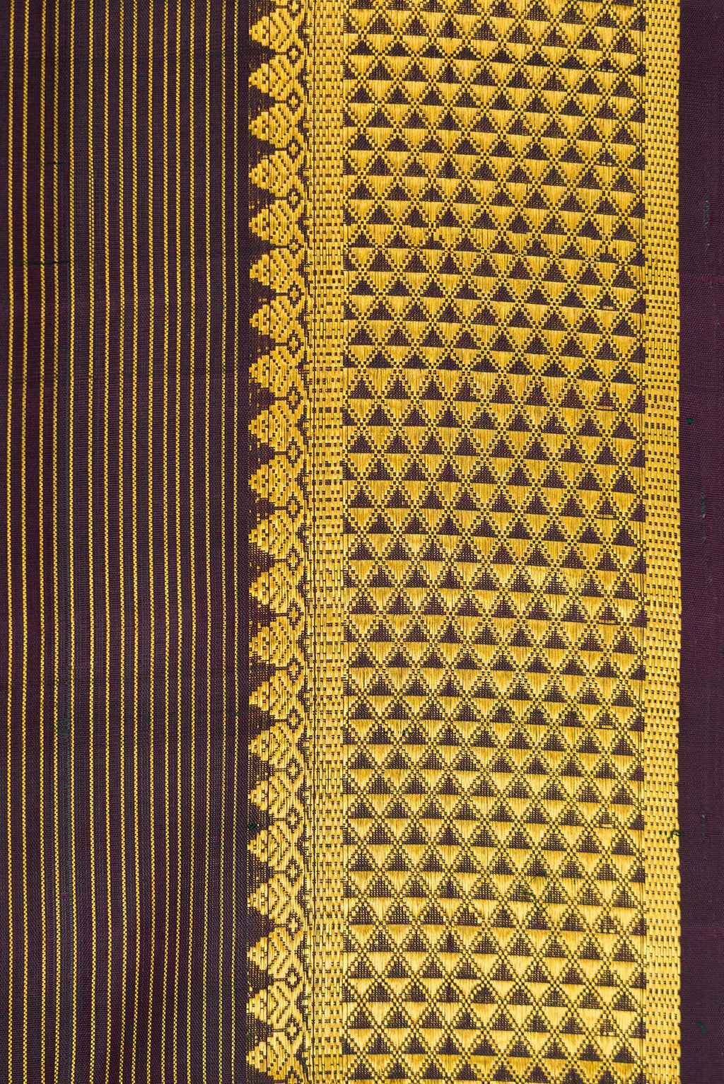 Border image of Black Dual Tone Kanjivaram Silk Nine Yards Saree with Stripes on the body and Zari Border. 