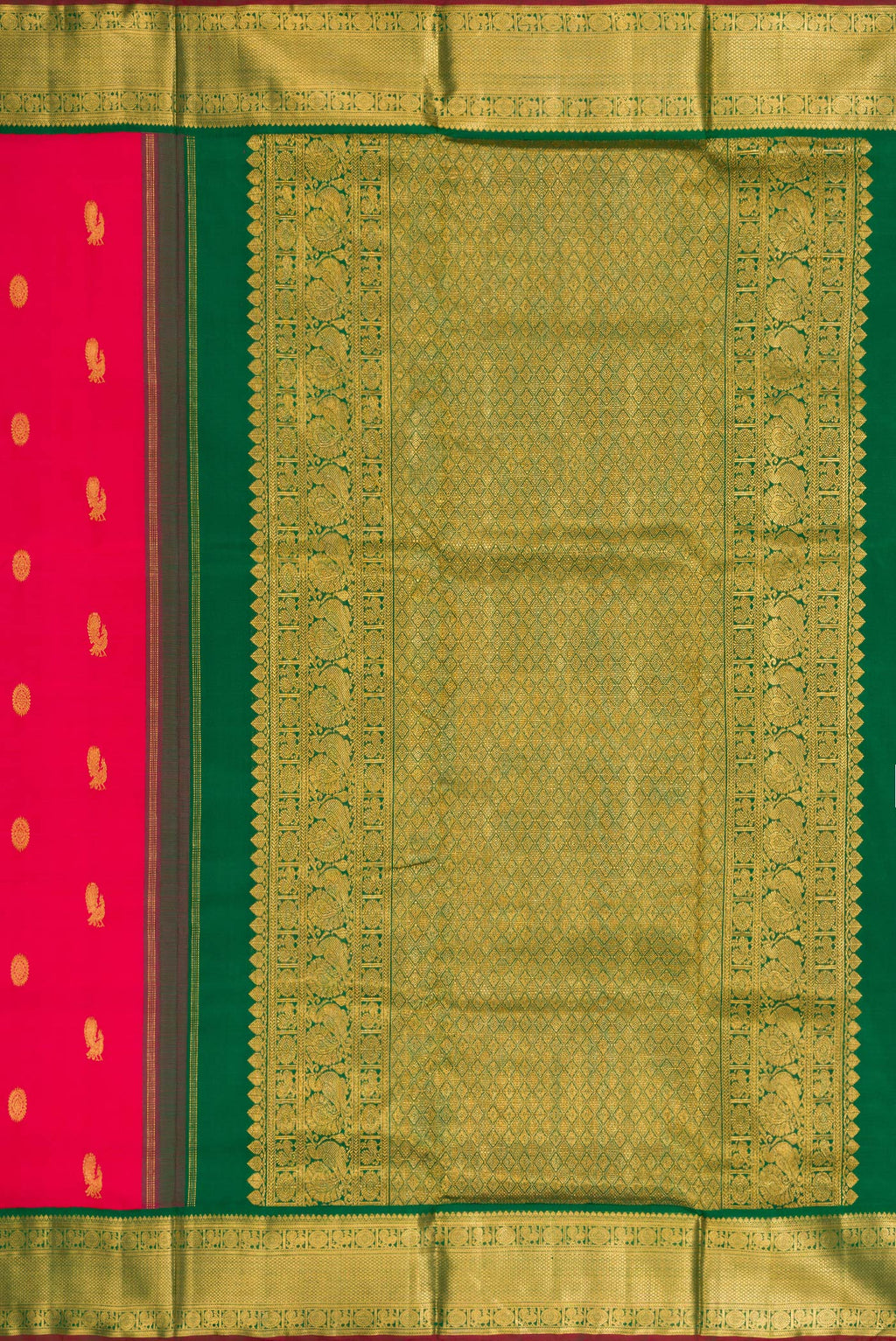Close up image of the pallu of Pure Silk Pure Zari Dark Pink Dual Tone Kanchipuram Nine Yards Saree with Zari Butta on the body and Zari Border. 