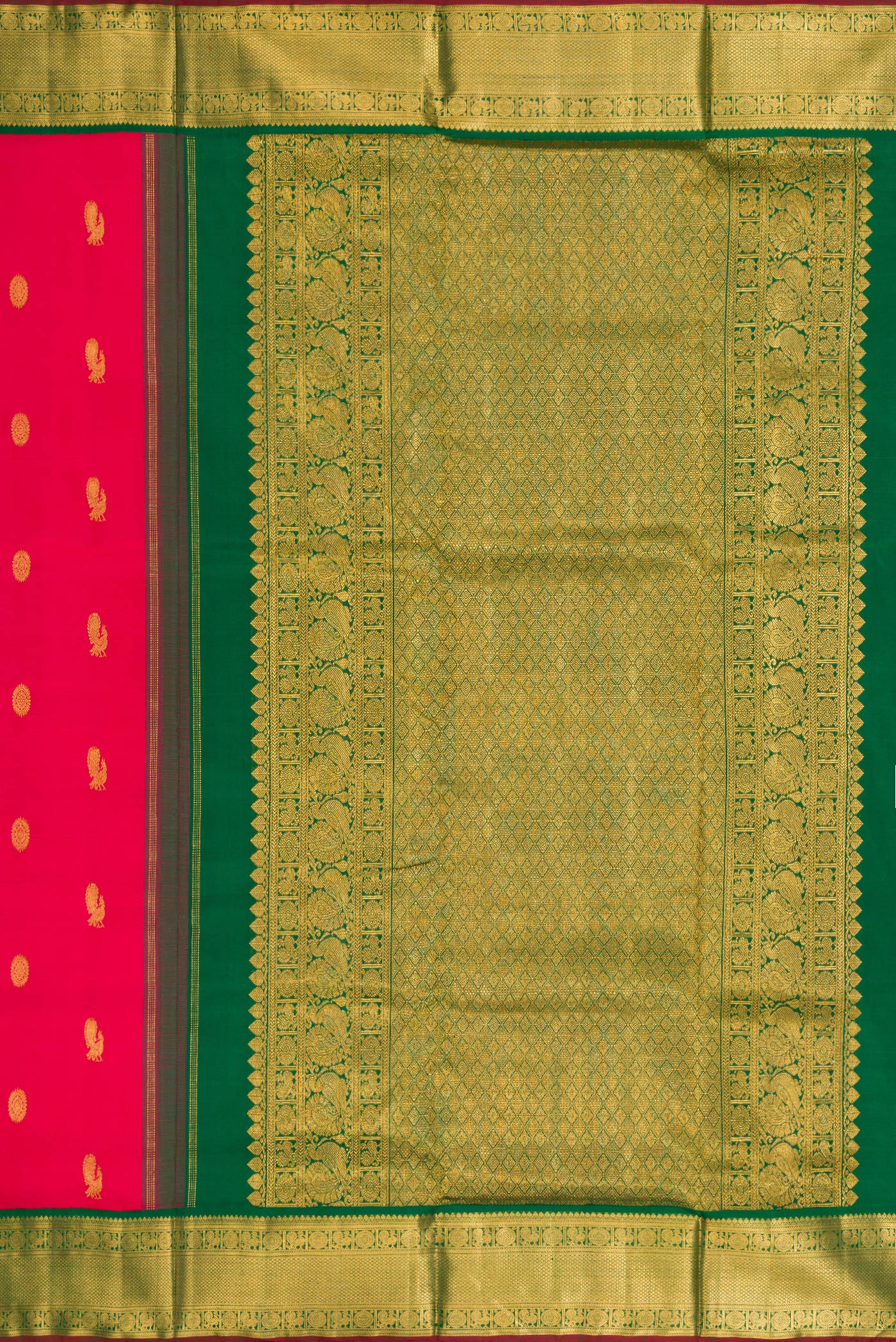 Close up image of the pallu of Pure Silk Pure Zari Dark Pink Dual Tone Kanchipuram Nine Yards Saree with Zari Butta on the body and Zari Border. 