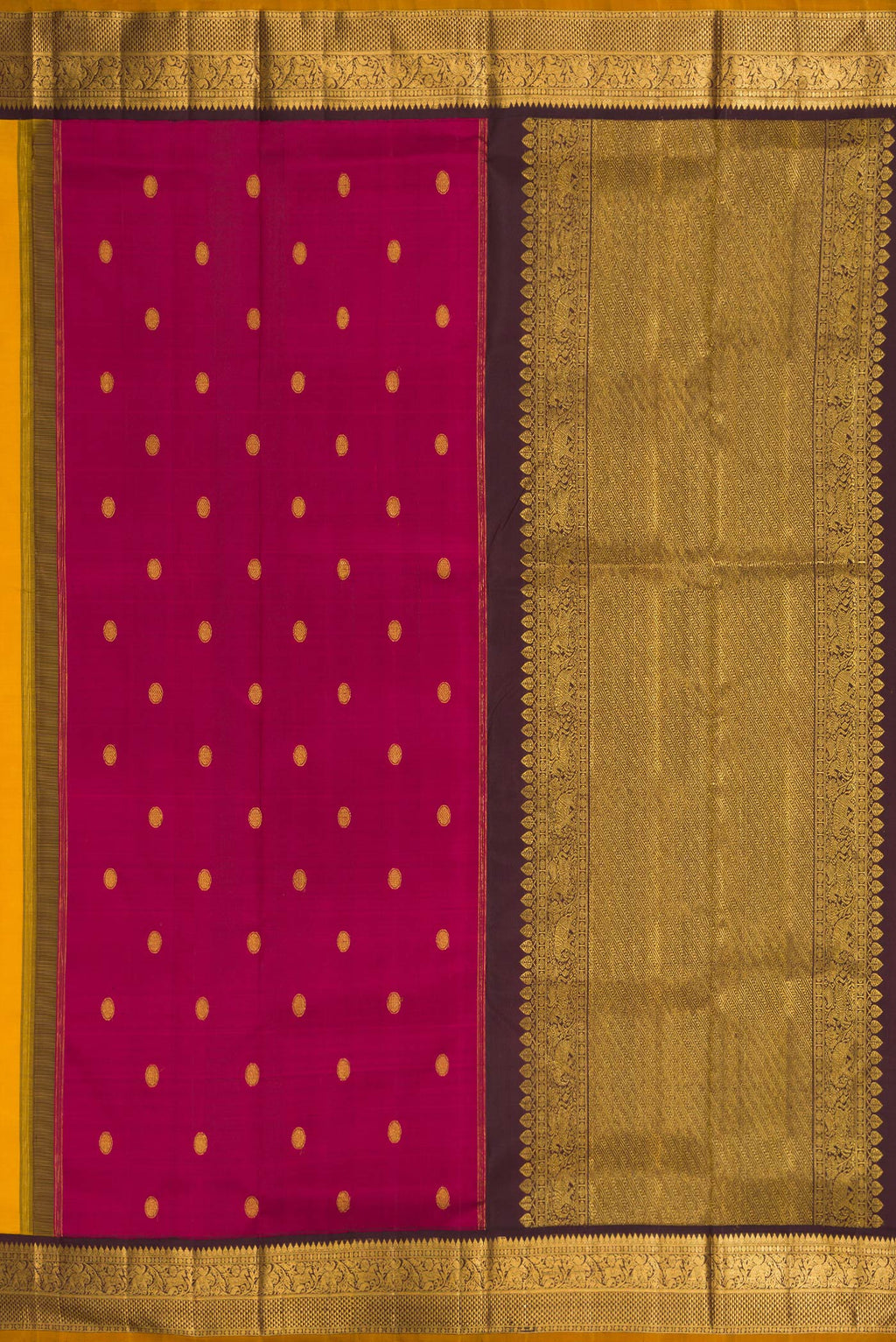 Close up image of the pallu of Pure Silk Pure Zari Yellow Dual Tone Kanchipuram Nine Yards Saree with Zari Butta on the body and Zari Border. 