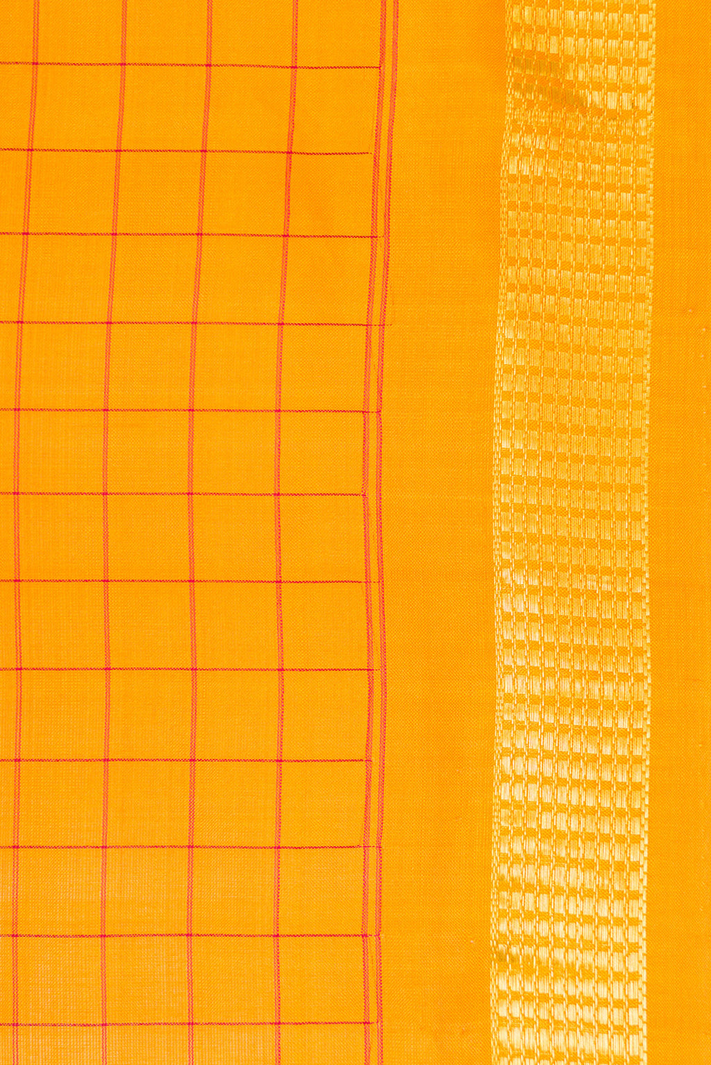 Border image of Mustard Dual Tone Kanchipuram Silk Nine Yards Saree with Checked design on the body and Zari Border. 