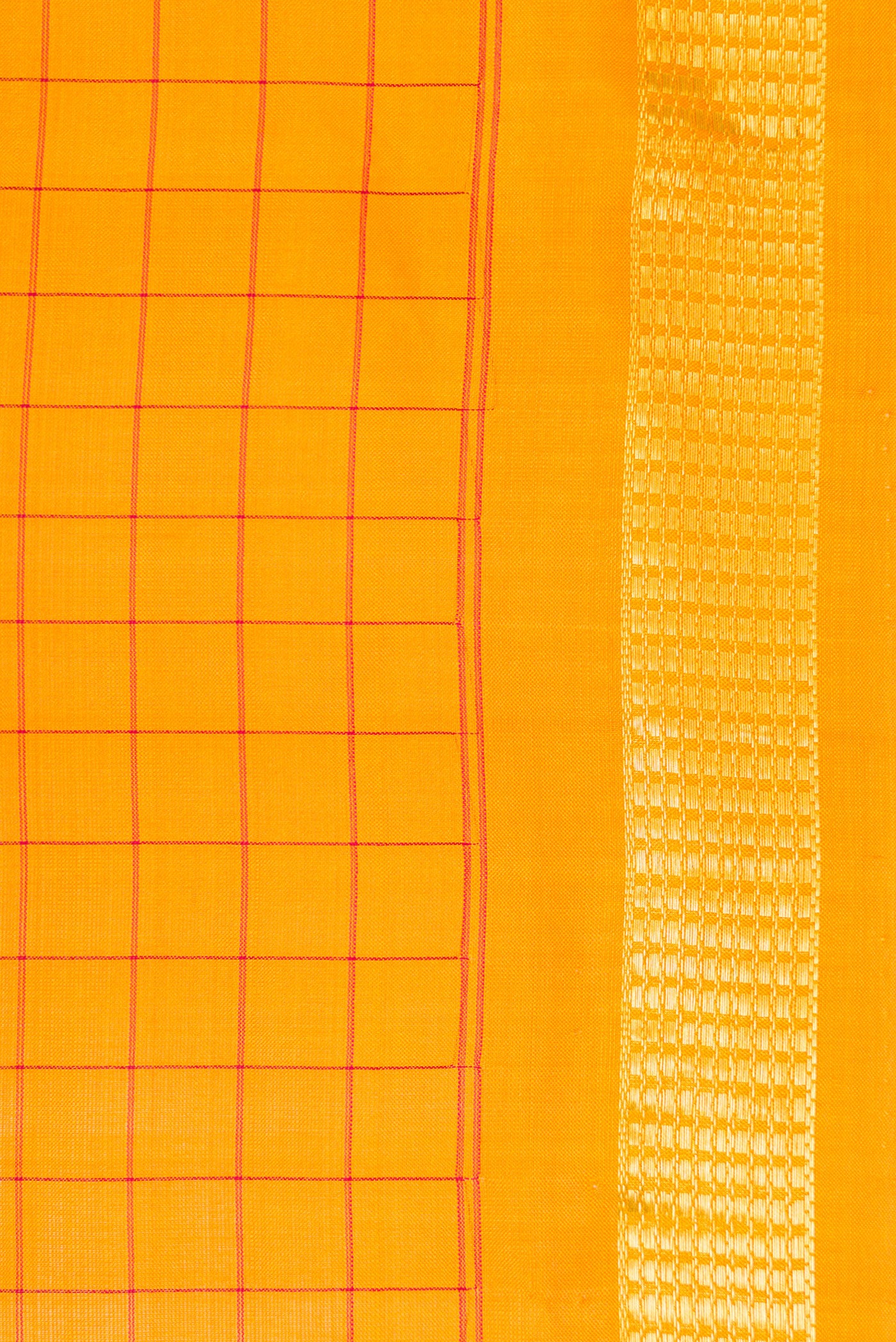 Border image of Mustard Dual Tone Kanchipuram Silk Nine Yards Saree with Checked design on the body and Zari Border. 