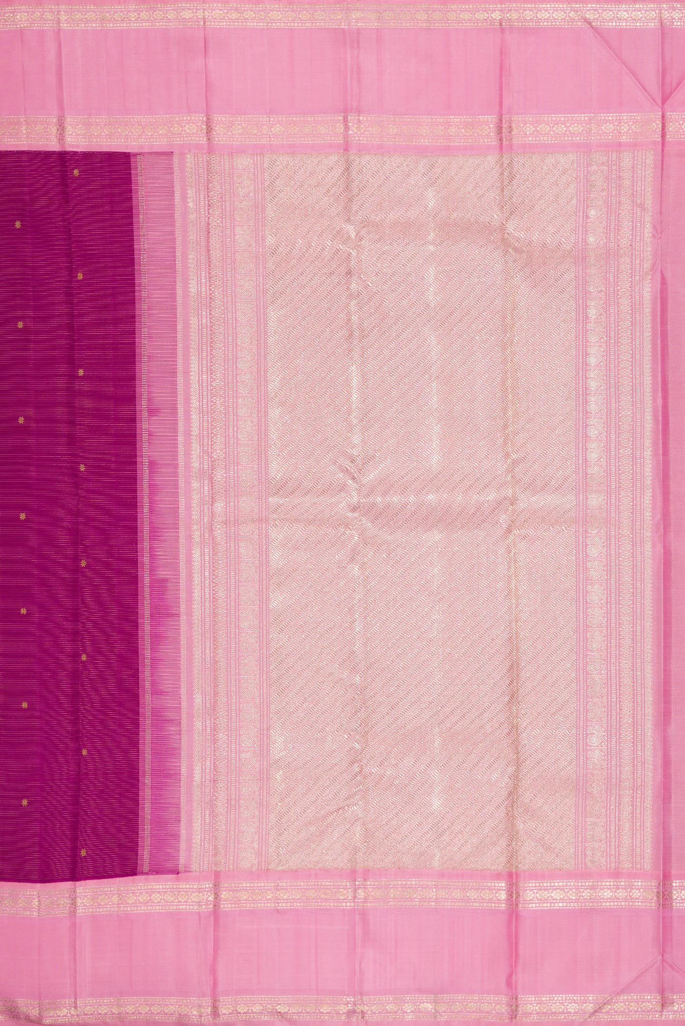 Close up image of the pallu of Pure Silk Pure Zari Purple Dual Tone Kanchipuram Saree with Zari Butta on the body and Zari And Thread Border. 