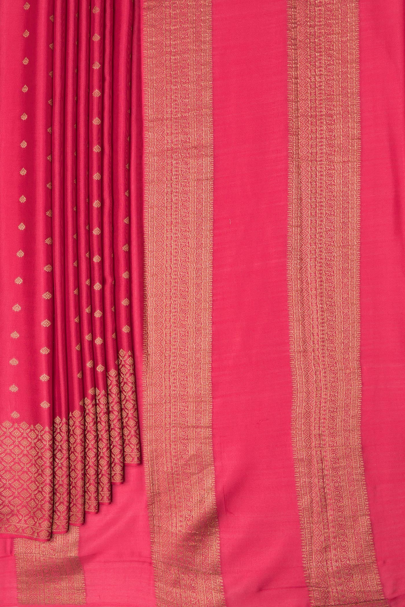 Pleats and pallu of Dark Pink Dual Tone Mysore Silk Saree with Zari Butta on the body and Zari Border. 