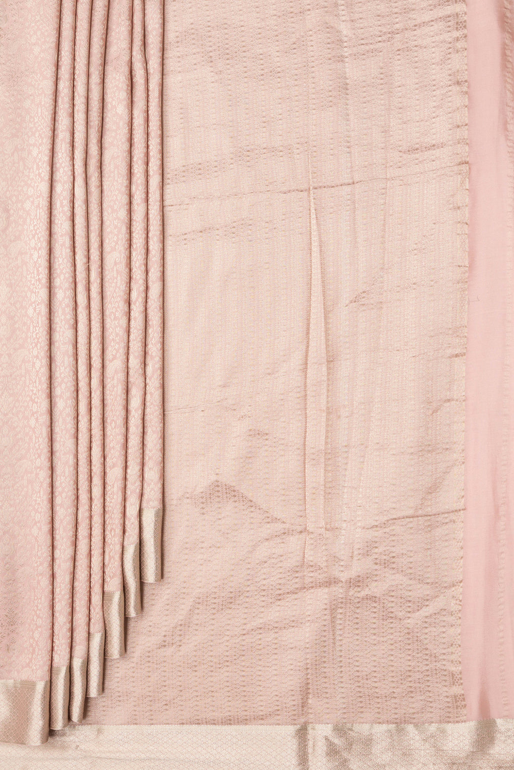 Pleats and pallu of Golden Peach Dual Tone Banarasi Georgette Saree with Zari Brocade on the body and Zari Border. 
