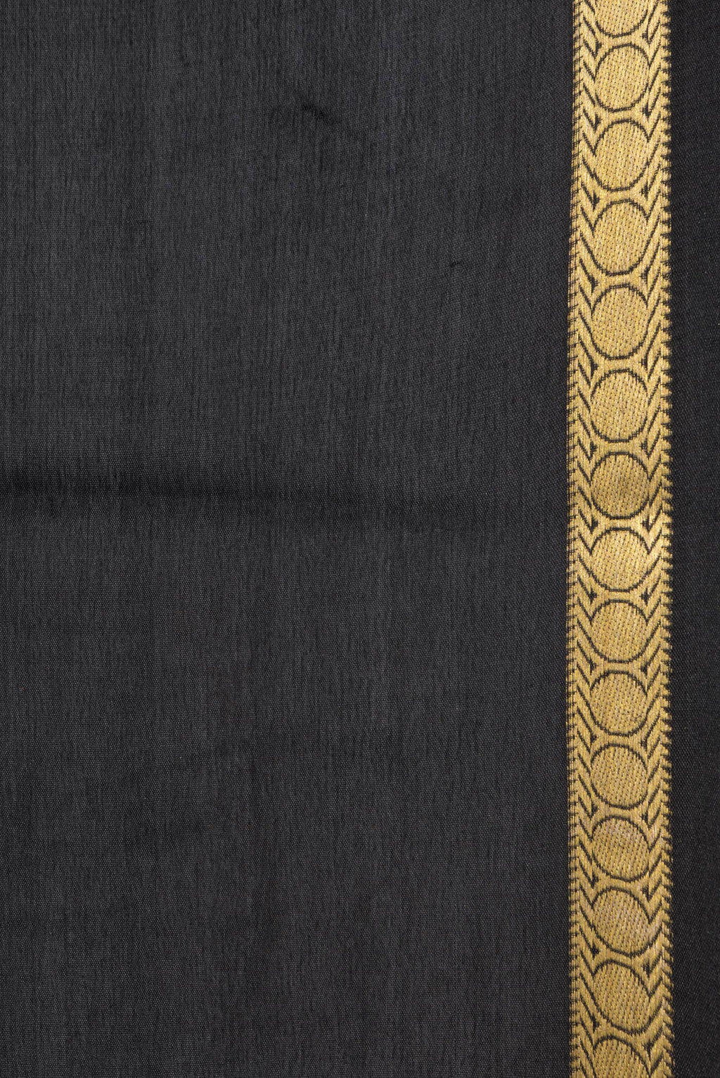 Border image of Black Dual Tone Mysore Silk Saree with Plain Body and Zari Border. 