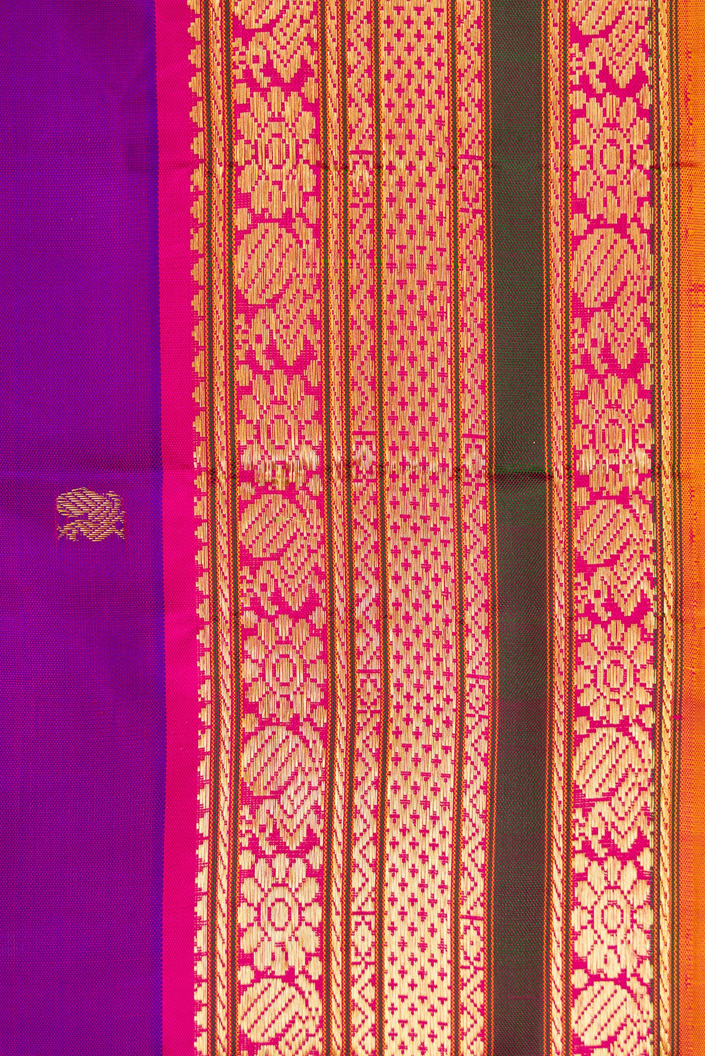 Border image of Purple Dual Tone Kanjivaram Silk Saree with Zari Butta on the body and Zari Border. 