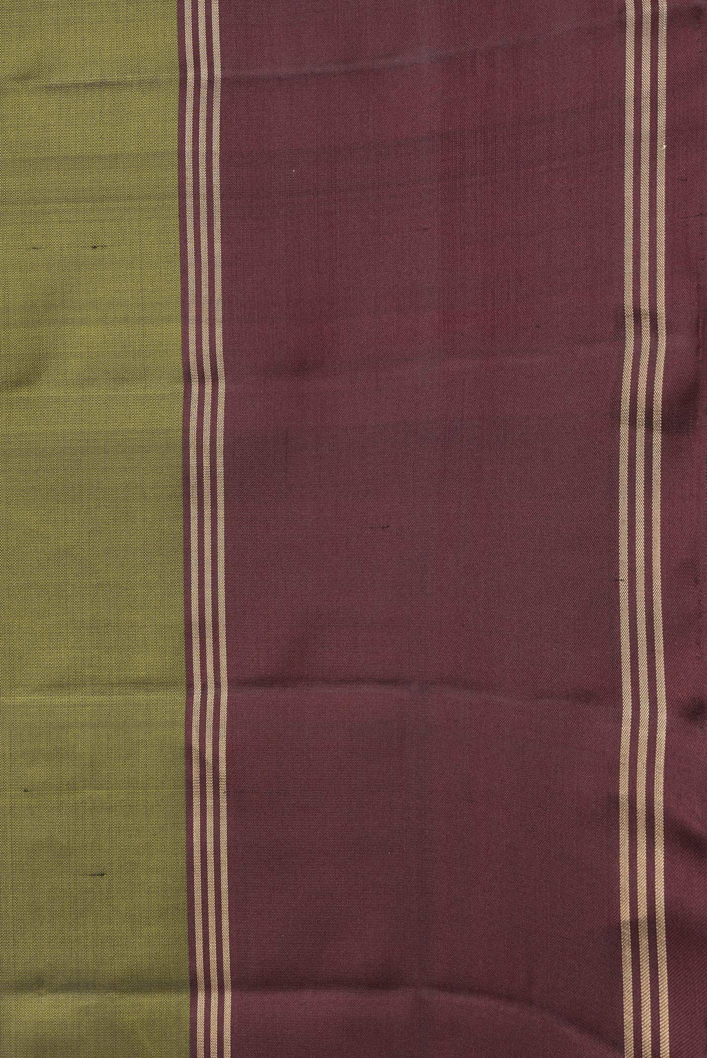 Border image of Mehandi Green Dual Tone Soft Silk Saree with Zari Butta on the body and Zari Border. 