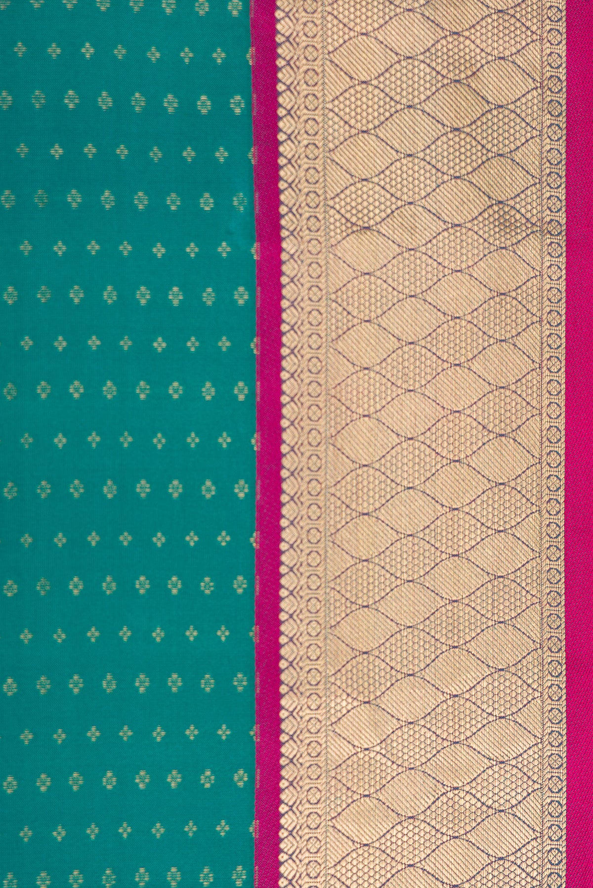 Border image of Green Dual Tone Kanchipuram Silk Saree with Stripes on the body and Zari Border. 