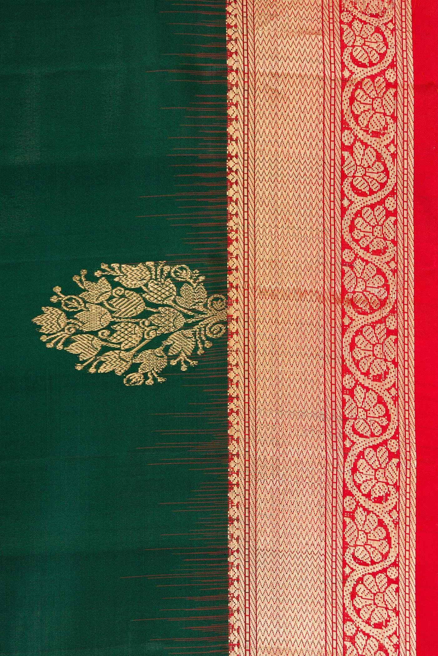 Border image of Bottle Green Dual Tone Kanjivaram Silk Saree with Zari Butta on the body and Zari Border. 