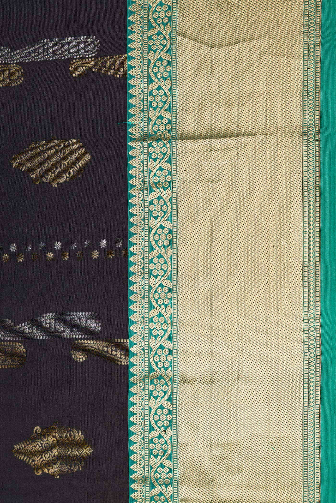 Border image of Black Dual Tone Kanjivaram Silk Saree with Zari Butta on the body and Zari Border. 