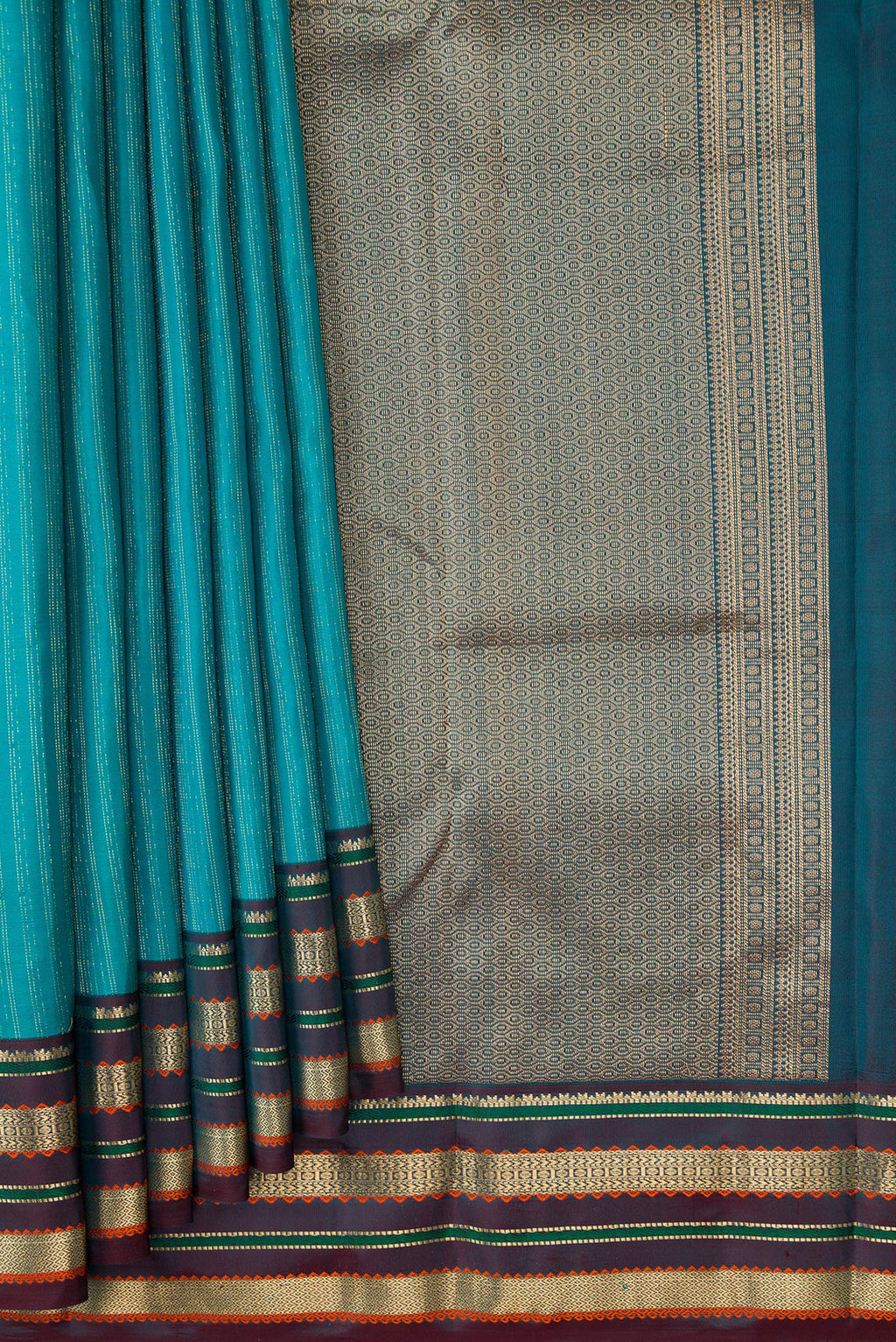 Pleats and pallu of Sky Blue Dual Tone Kanchipuram Silk Saree with Stripes on the body and Zari And Thread Border. 