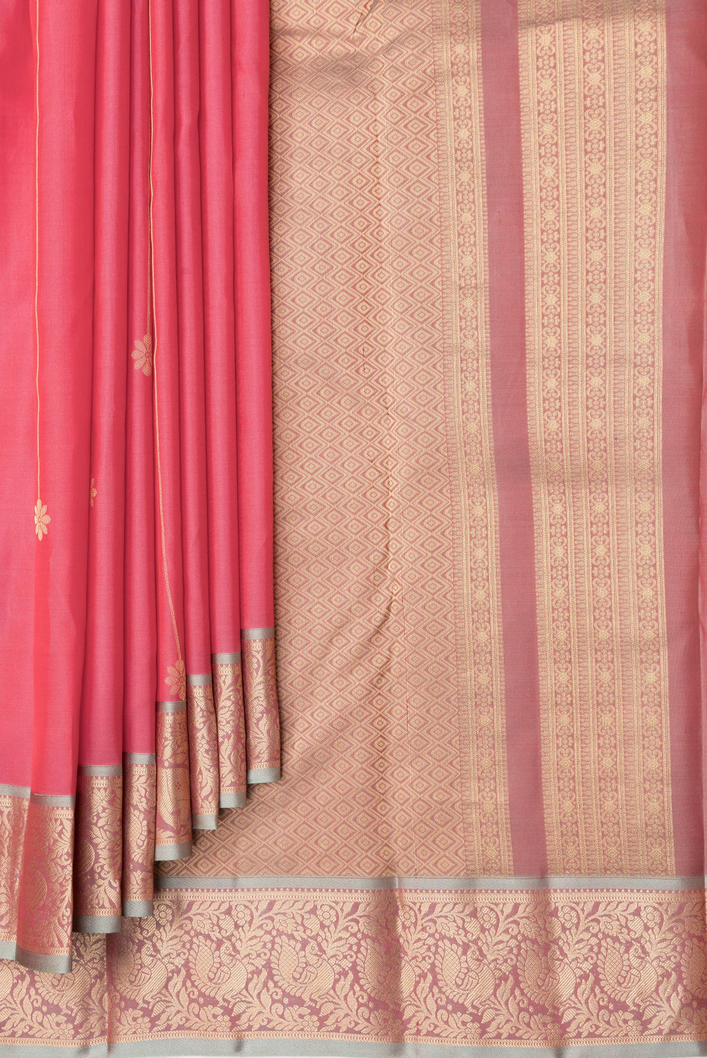 Pleats and pallu of Pink Dual Tone Kanchipuram Silk Saree with Stripes on the body and Zari Border. 
