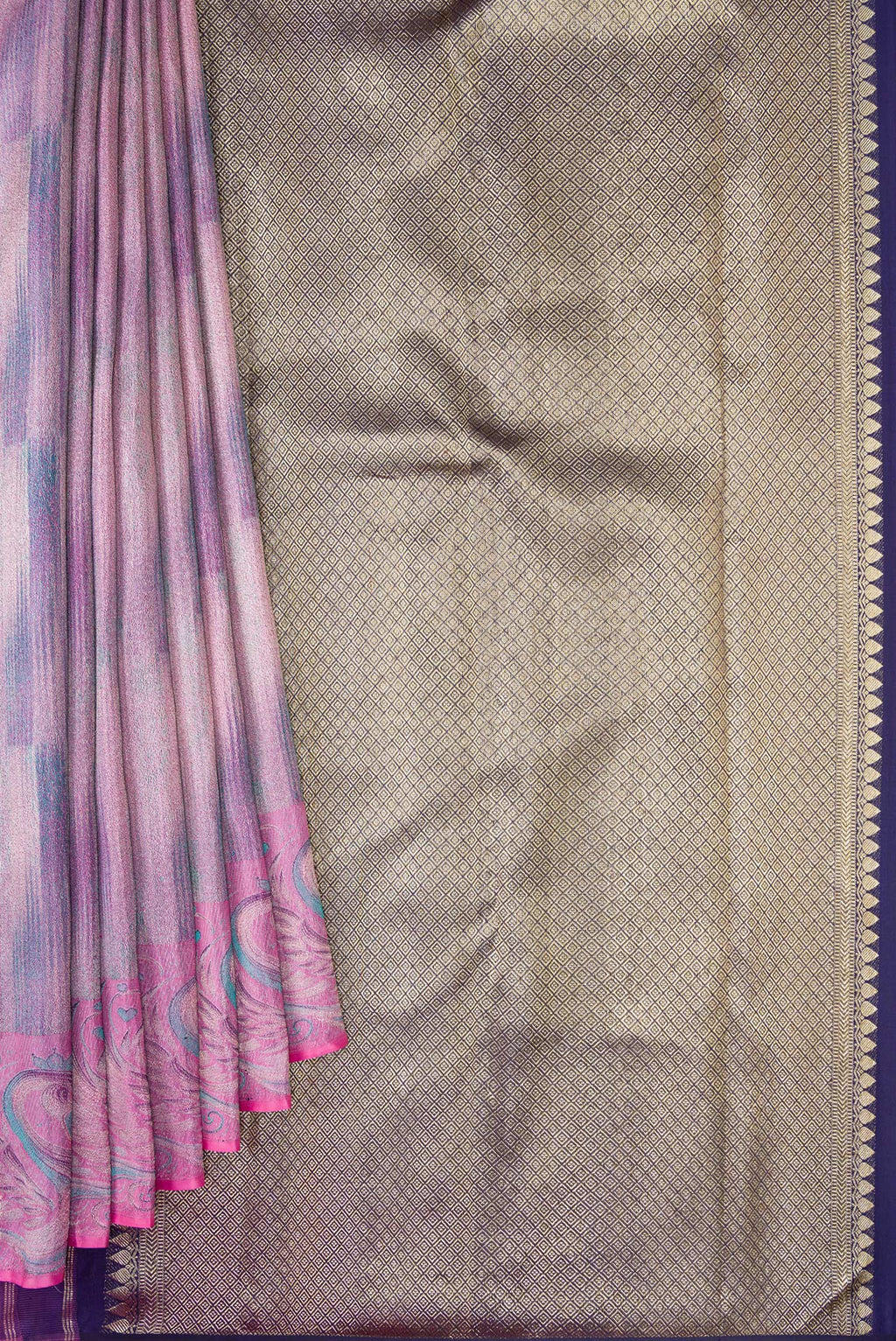 Pleats and pallu of Lavender Dual Tone Kanjivaram Tissue Silk Saree with Zari Brocade on the body and Fancy Border. 