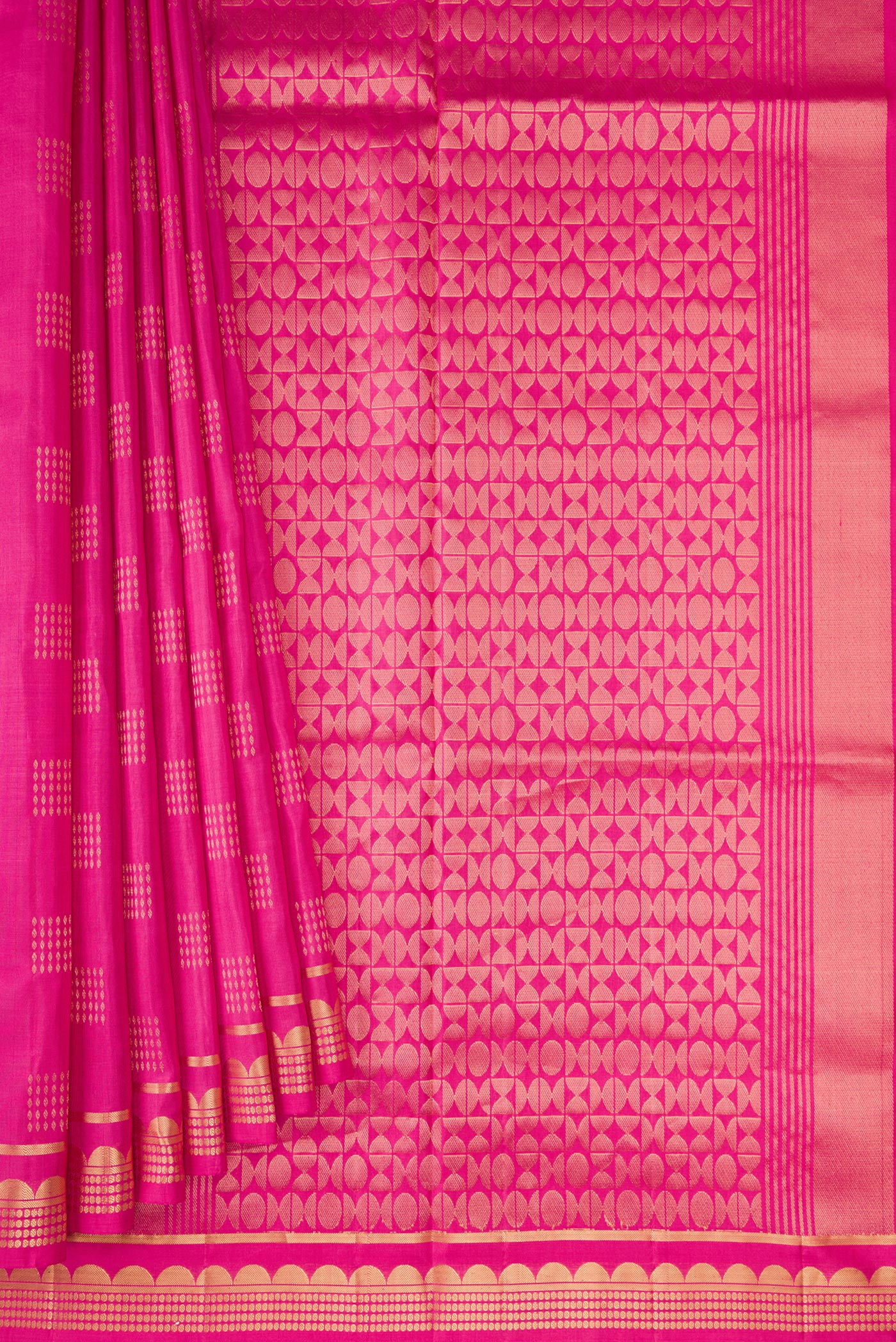 Pleats and pallu of Pink Dual Tone Soft Silk Saree with Zari Butta on the body and Fancy Border. 