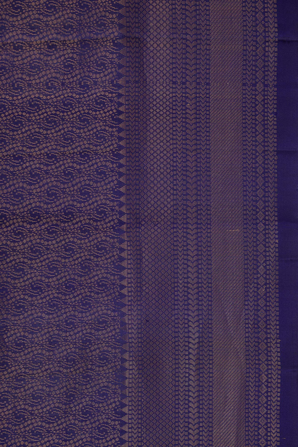 Border image of Navy Blue Dual Tone Soft Silk Saree with Zari Brocade on the body and Zari Border. 
