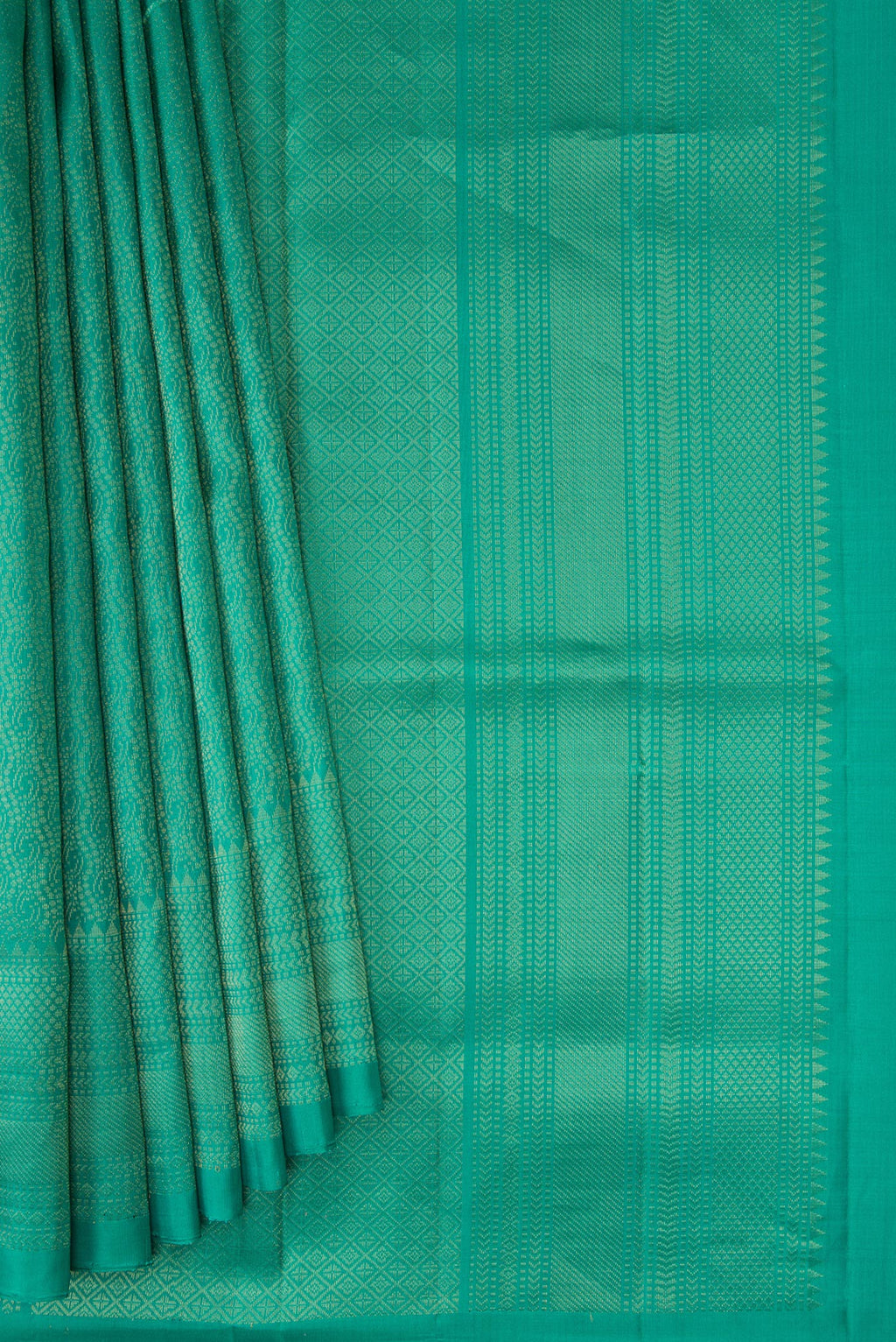 Pleats and pallu of Sea Green Dual Tone Soft Silk Saree with Zari Brocade on the body and Fancy Border. 