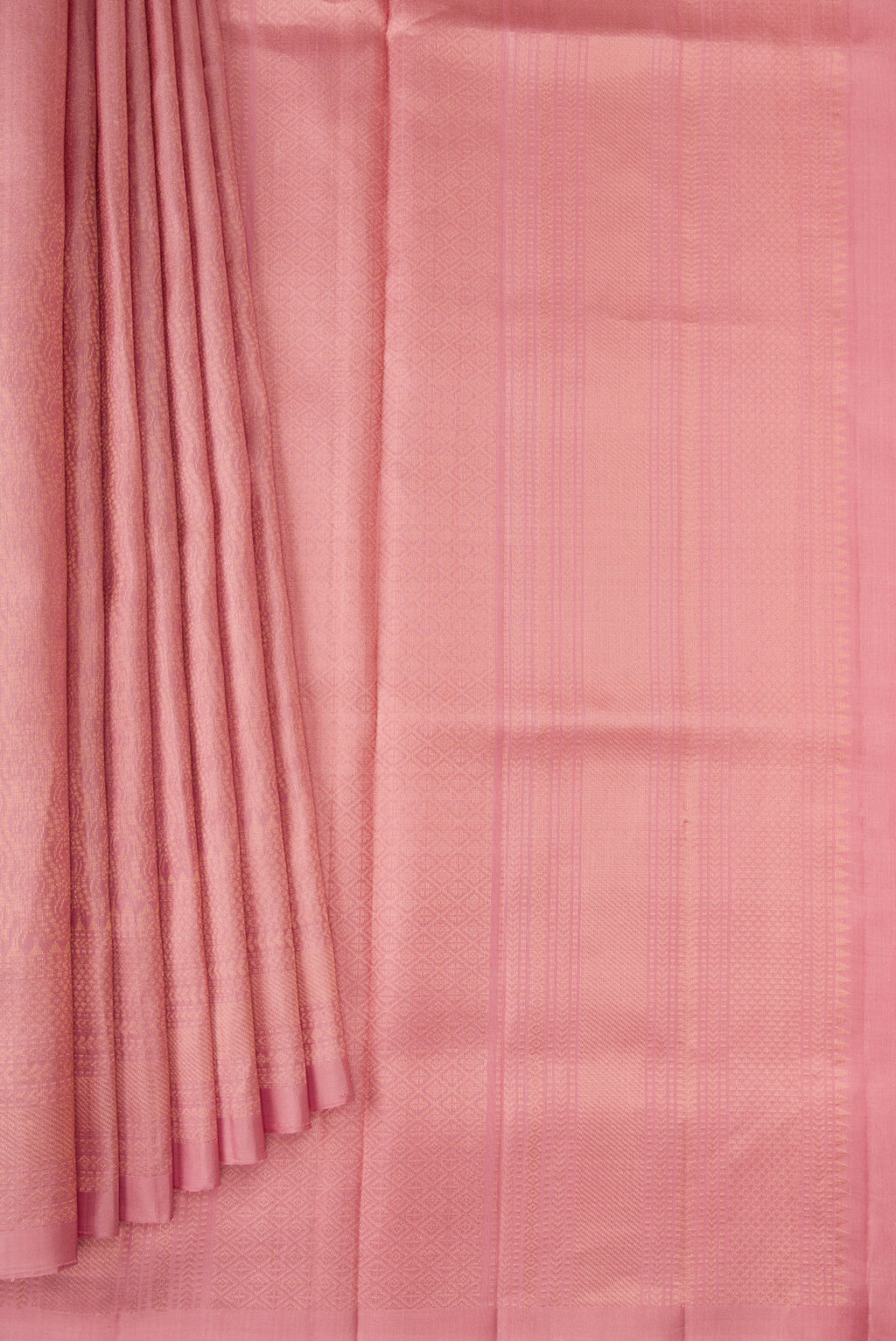 Pleats and pallu of Rose Gold Dual Tone Soft Silk Saree with Zari Brocade on the body and Zari Border. 