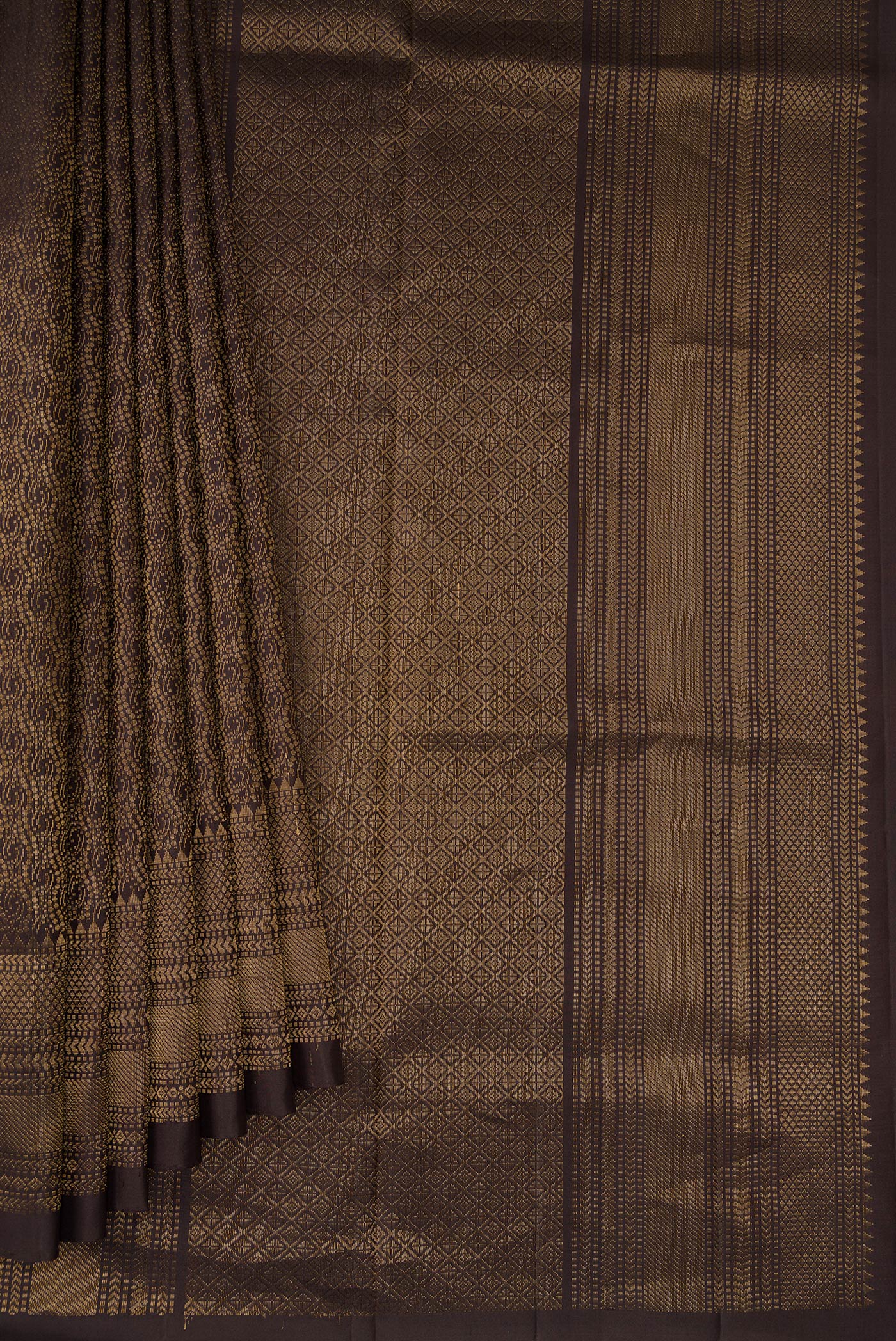 Pleats and pallu of Coffee Brown Dual Tone Soft Silk Saree with Zari Brocade on the body and Zari Border. 