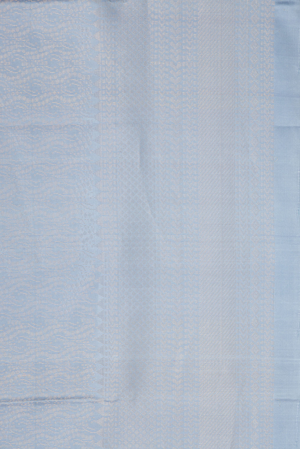 Border image of Grey Dual Tone Soft Silk Saree with Zari Brocade on the body and Zari Border. 