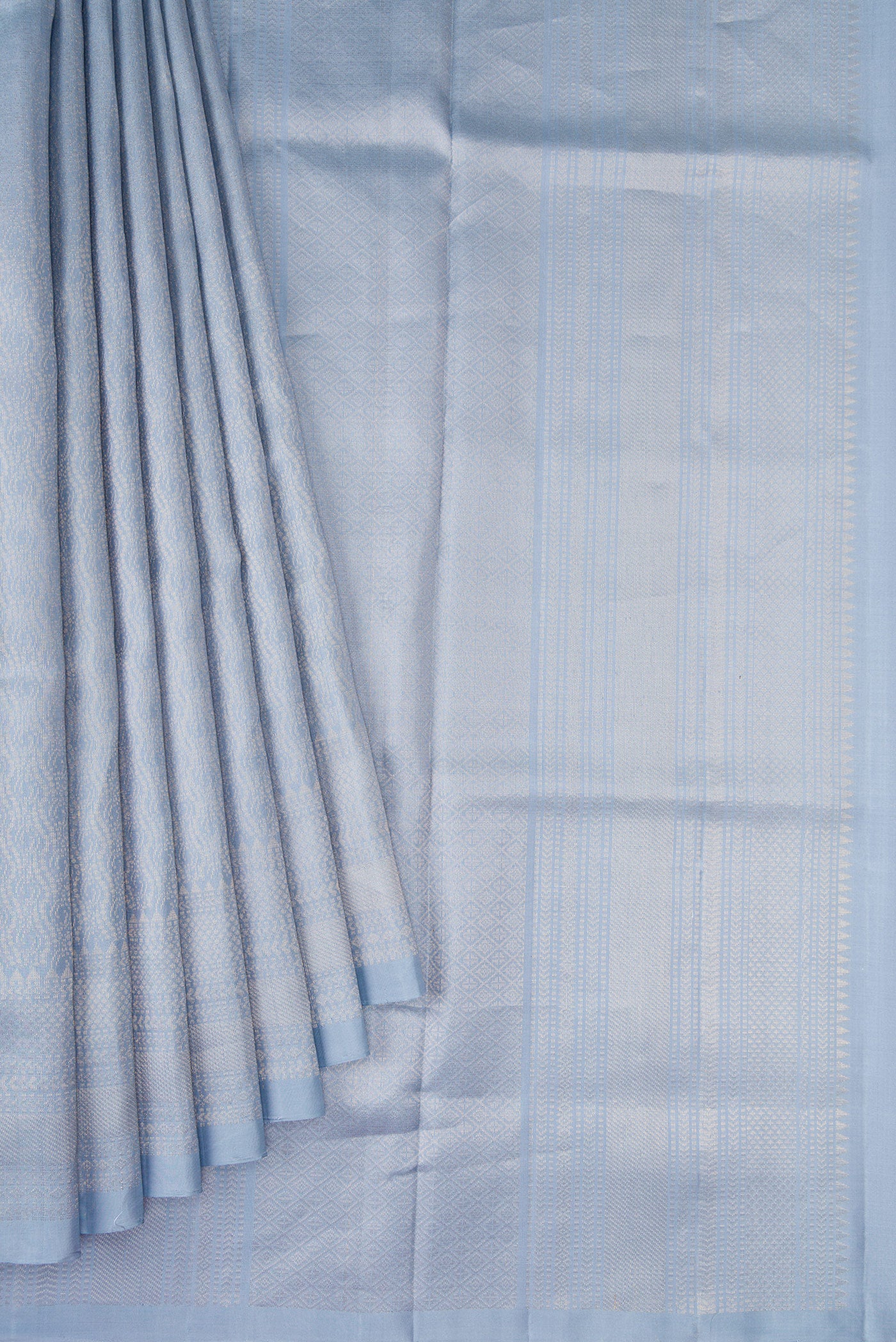 Pleats and pallu of Grey Dual Tone Soft Silk Saree with Zari Brocade on the body and Zari Border. 