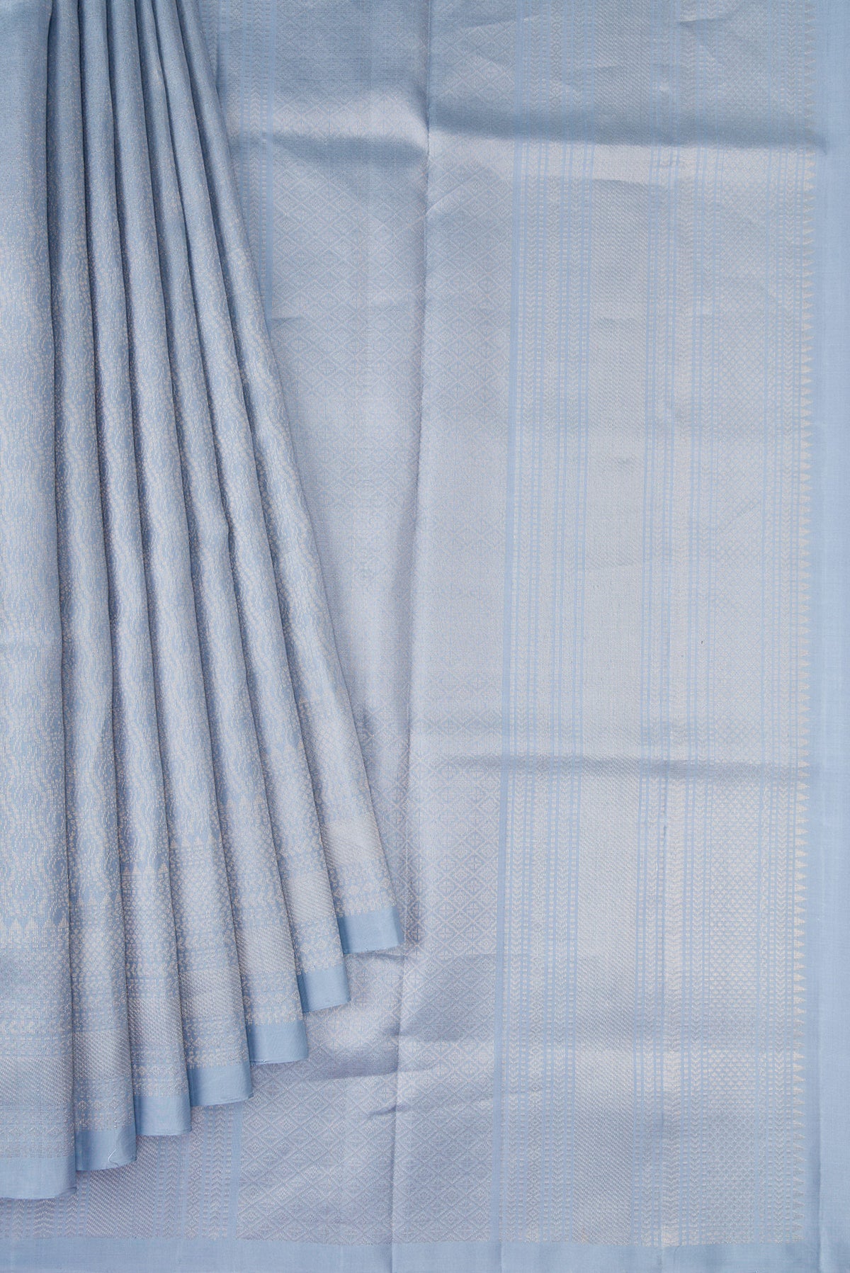 Pleats and pallu of Grey Dual Tone Soft Silk Saree with Zari Brocade on the body and Zari Border. 