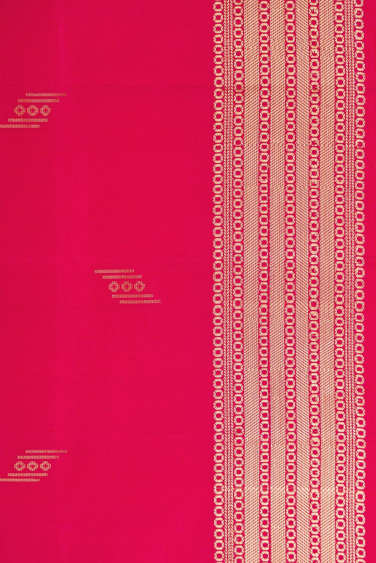 Border image of Dark Pink Dual Tone Soft Silk Saree with Zari Butta on the body and Zari Border. 