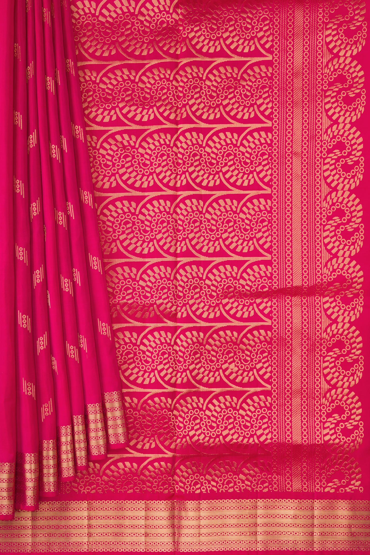 Pleats and pallu of Dark Pink Dual Tone Soft Silk Saree with Zari Butta on the body and Zari Border. 