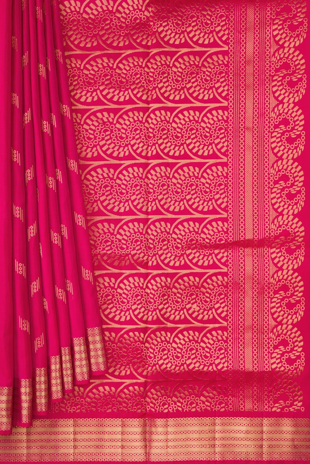 Pleats and pallu of Dark Pink Dual Tone Soft Silk Saree with Zari Butta on the body and Zari Border. 
