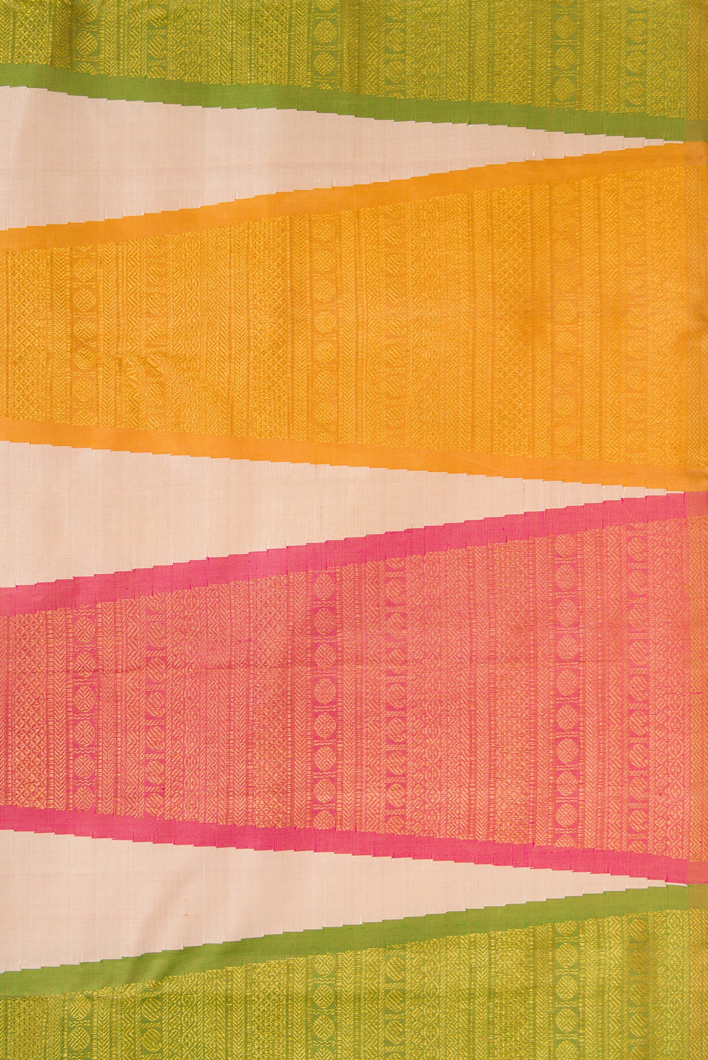 Border image of Pure Silk Pure Zari Beige Dual Tone Kanchipuram Saree with Plain Body and One Side Border. 