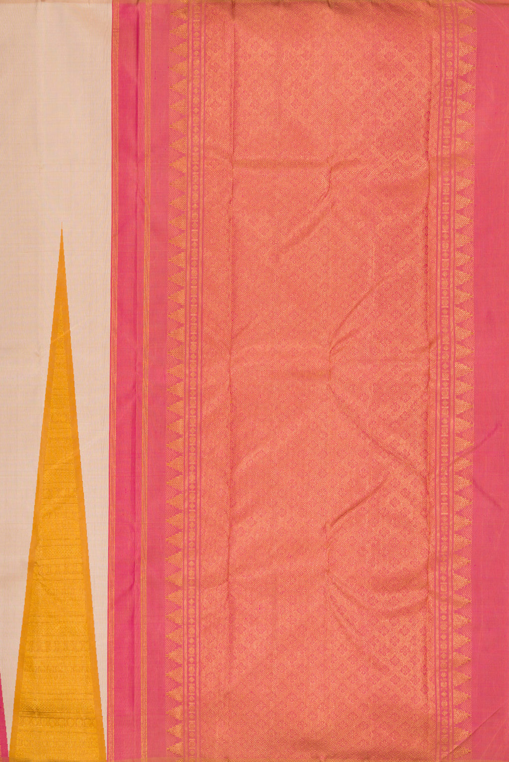 Close up image of the pallu of Pure Silk Pure Zari Beige Dual Tone Kanchipuram Saree with Plain Body and One Side Border. 