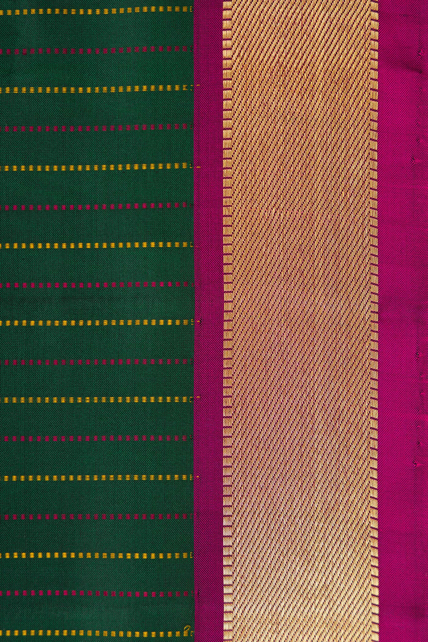 Border image of Bottle Green Dual Tone Kanchipuram Silk Saree with Stripes on the body and Zari Border. 