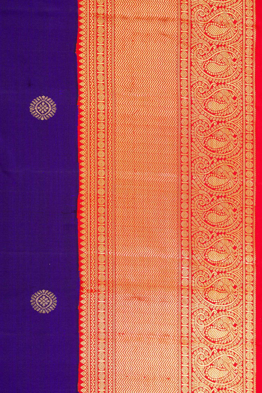 Border image of Royal Blue Dual Tone Kanchipuram Silk Saree with Zari Butta on the body and Zari Border. 