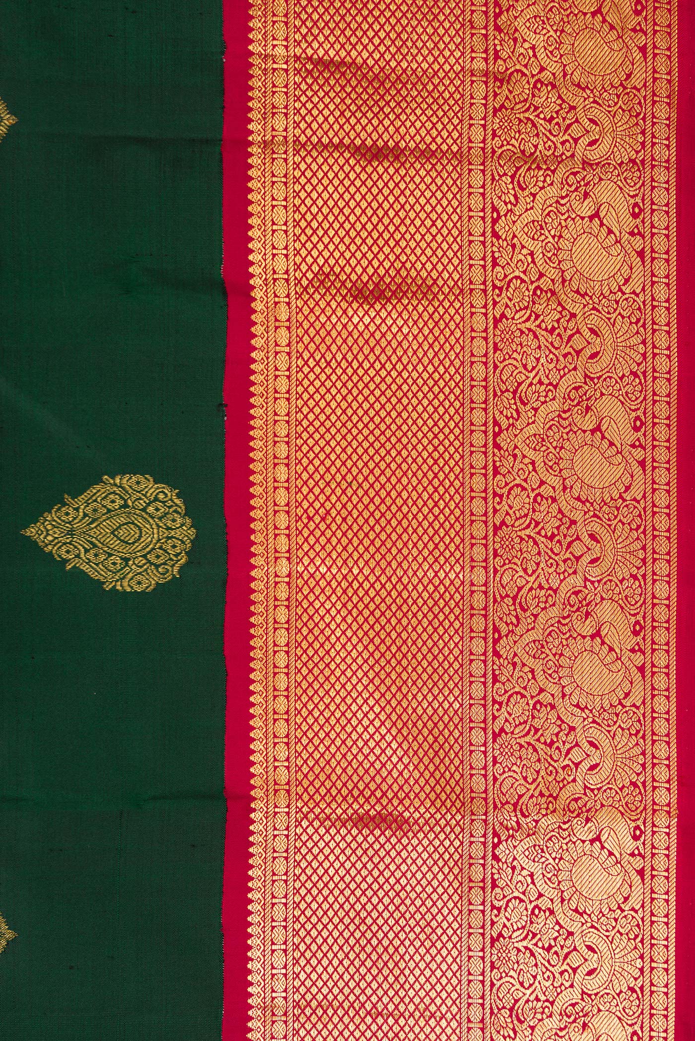 Border image of Green Dual Tone Kanchipuram Silk Saree with Zari Butta on the body and Zari Border. 