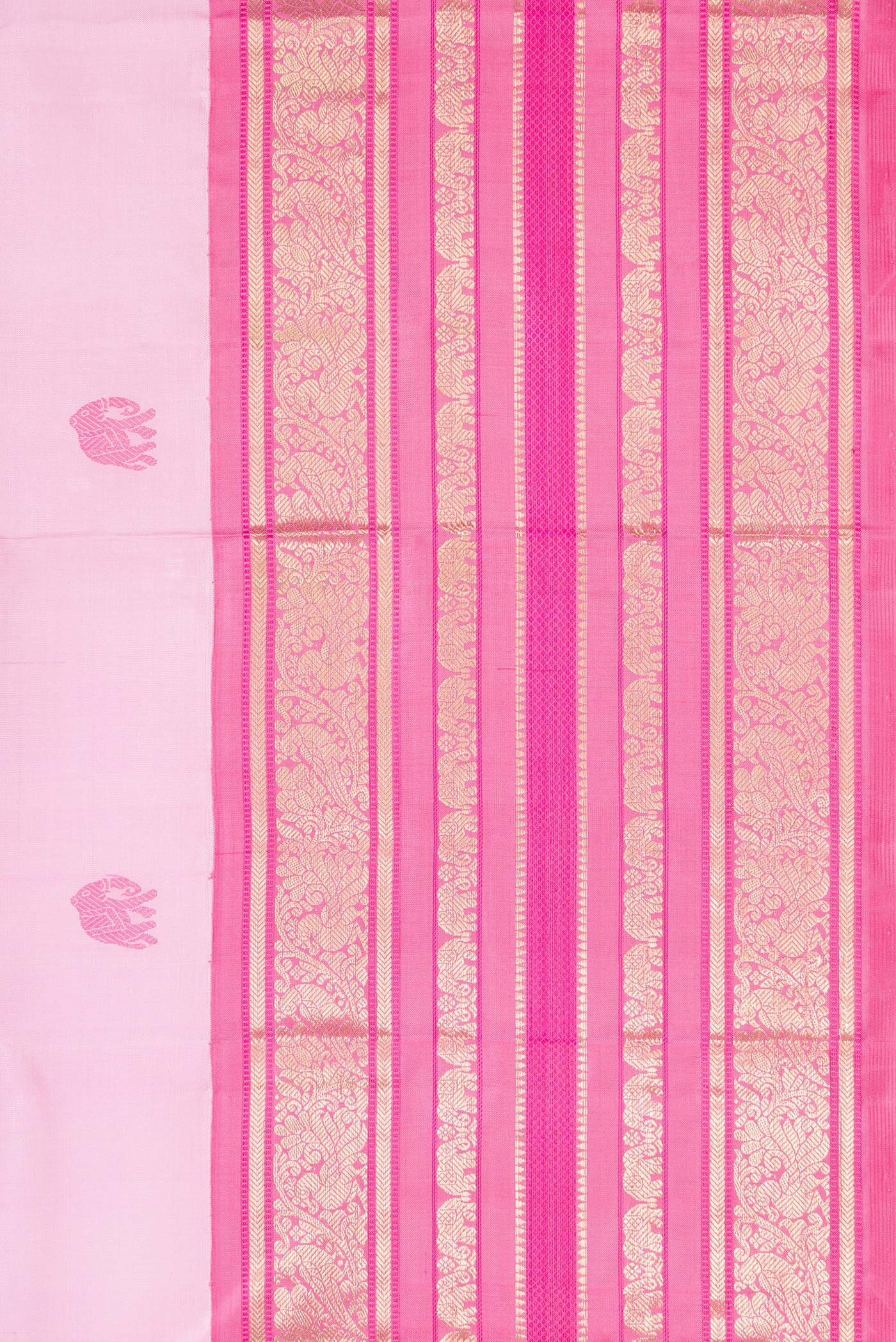 Border image of Pure Silk Pure Zari Rose pink Dual Tone Kanchipuram Saree with Thread Butta on the body and Fancy Border. 
