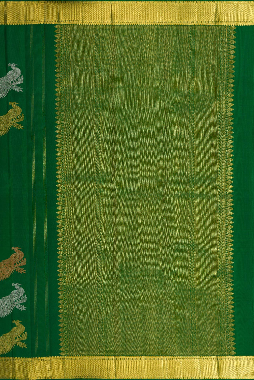 Close up image of the pallu of Pure Silk Pure Zari Green Dual Tone Kanjivaram Saree with Plain Body and Fancy Border. 