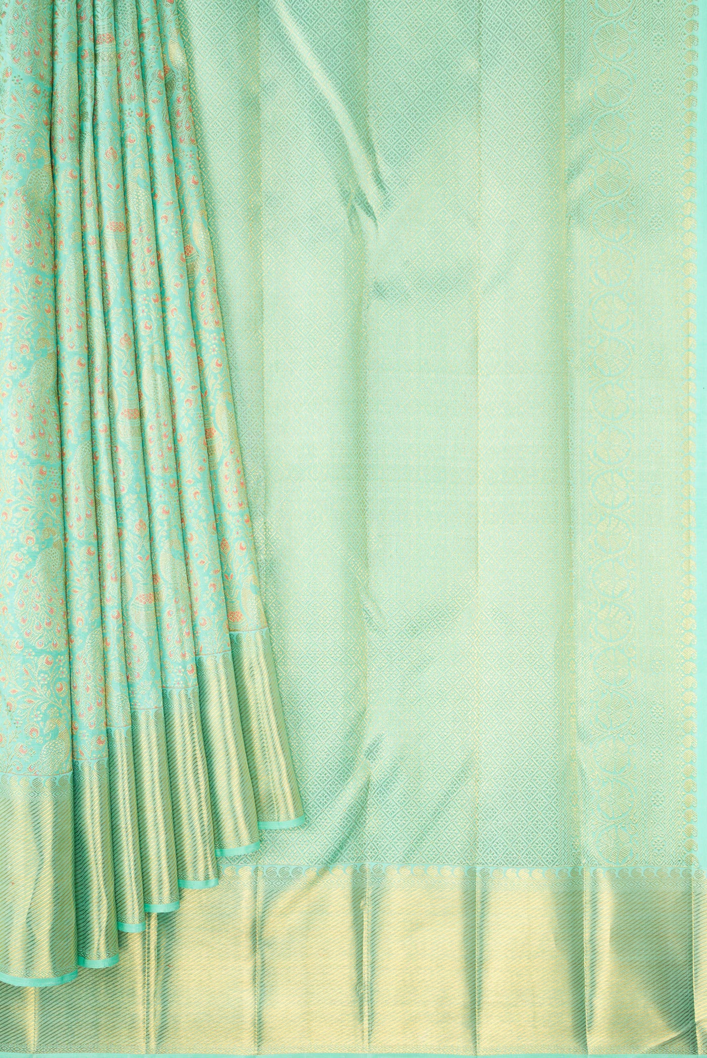 Pleats and pallu of Pure Silk Pure Zari Sea Green Dual Tone Kanjivaram Saree with Zari Brocade on the body and Zari Border. 