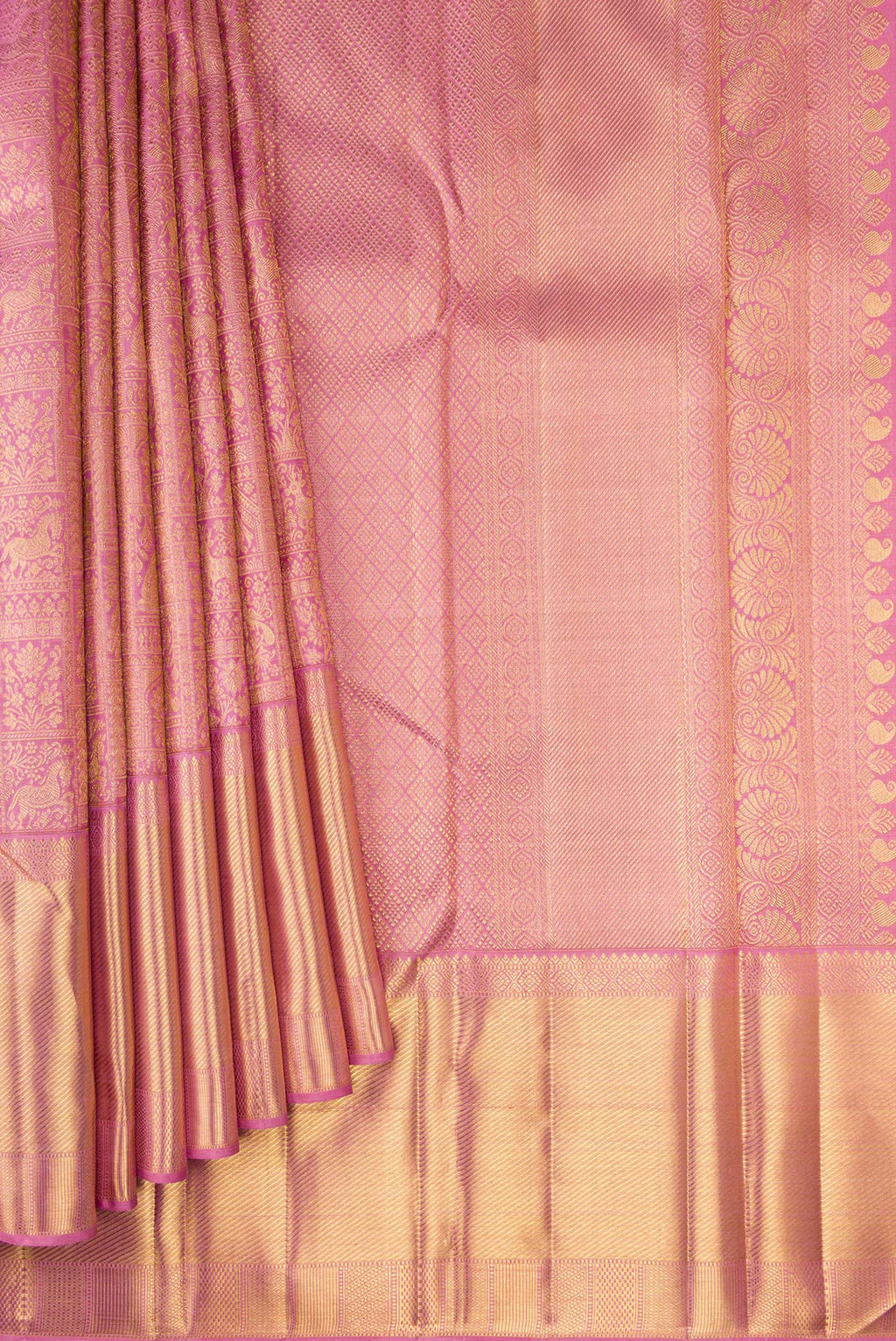 Pleats and pallu of Pure Silk Pure Zari Pink Dual Tone Kanjivaram Saree with Zari Brocade on the body and Zari Border. 