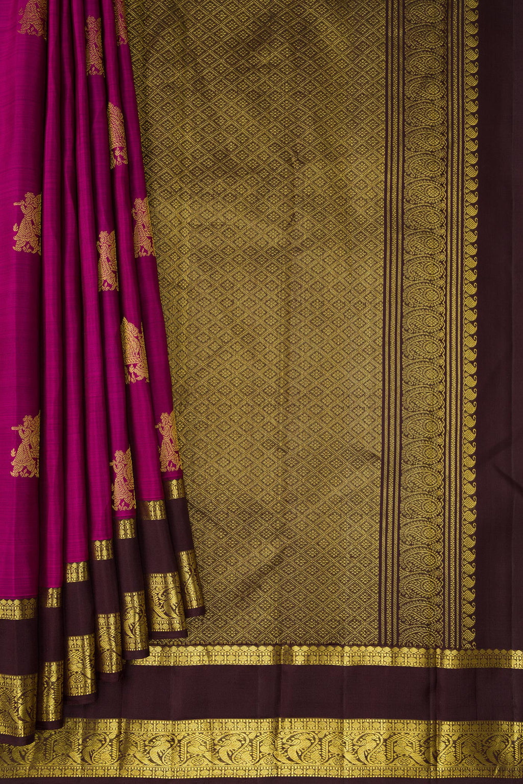 Pleats and pallu of Magenta Dual Tone Kanjivaram Silk Saree with Zari Butta on the body and Zari Border. 