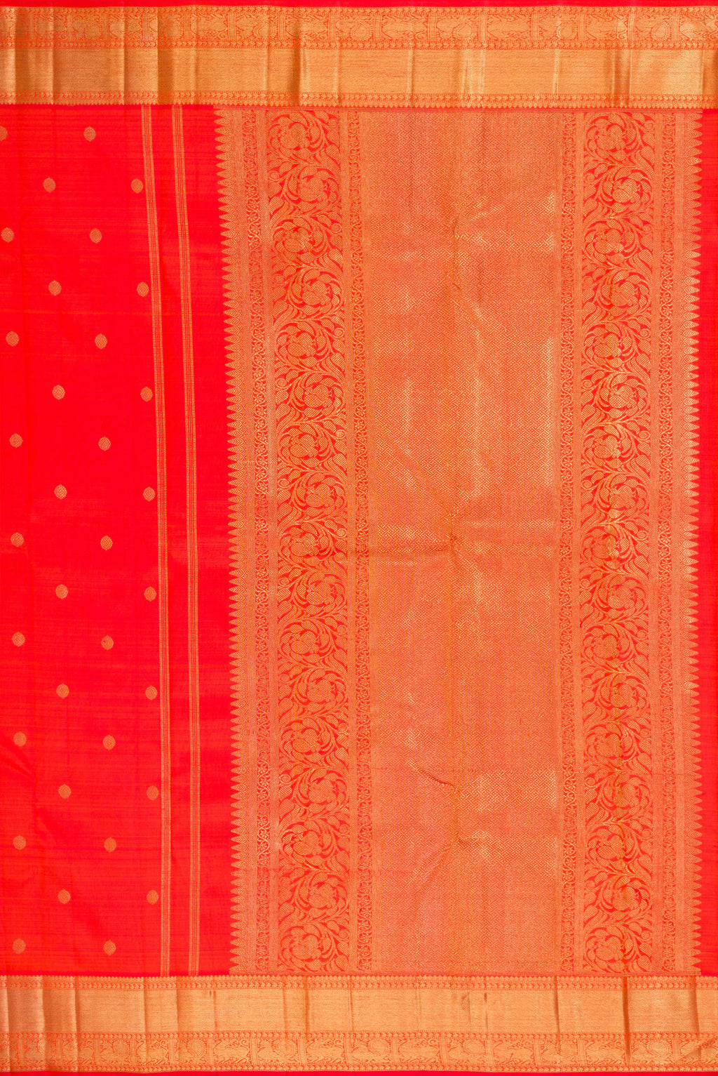 Close up image of the pallu of Pure Silk Pure Zari Orange Dual Tone Kanjivaram Saree with Zari Butta on the body and Zari Border. 