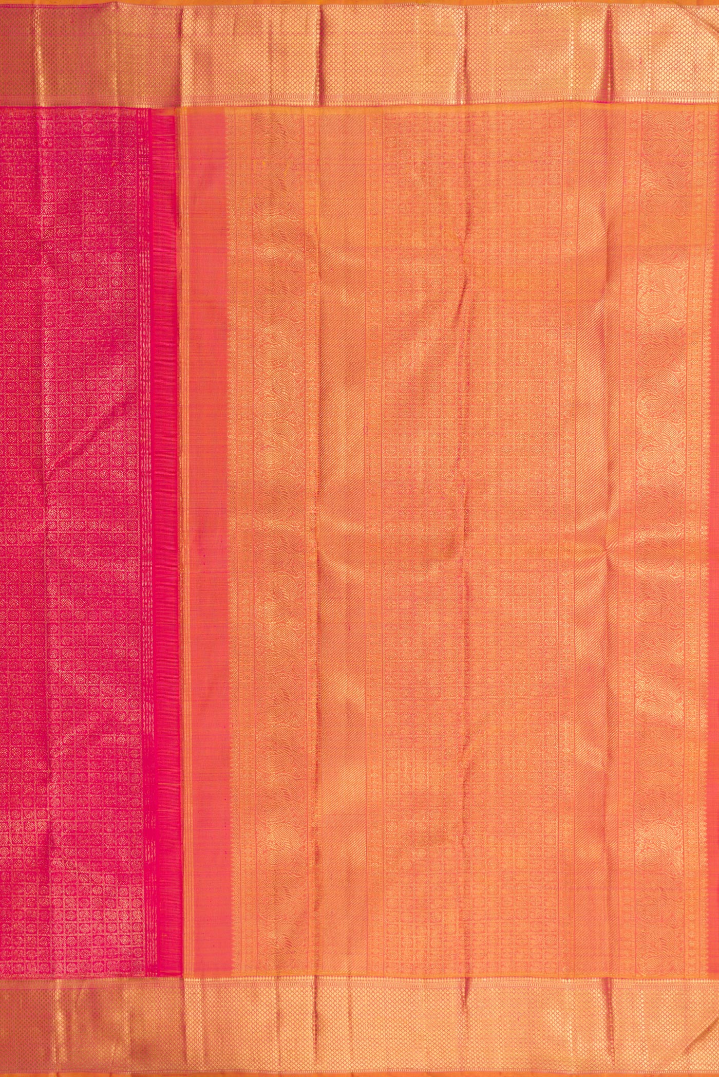 Close up image of the pallu of Pure Silk Pure Zari Pink Dual Tone Kanjivaram Saree with Zari Brocade on the body and Zari Border. 