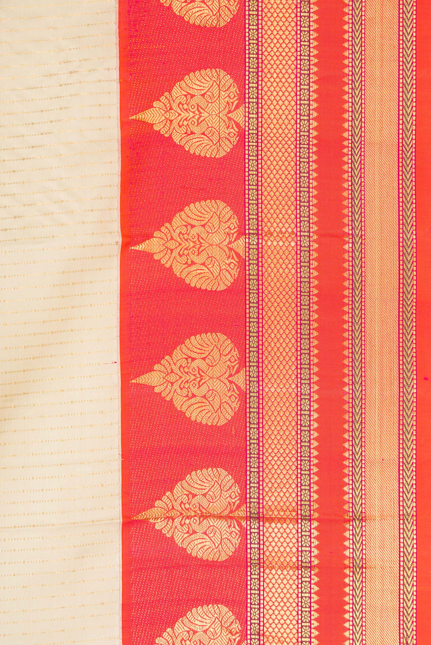 Border image of Beige Dual Tone Kanchipuram Silk Saree with Stripes on the body and Fancy Border. 