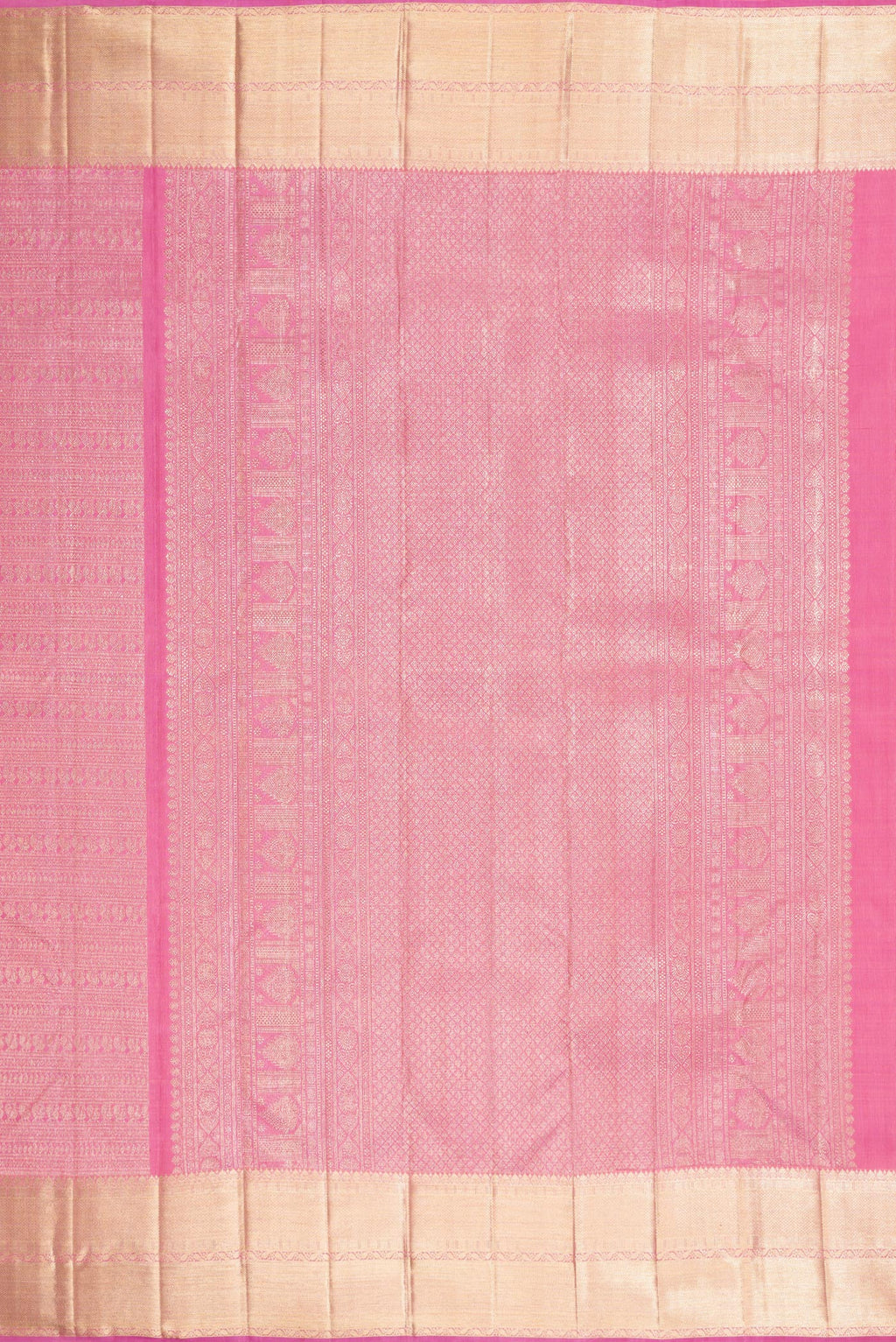 Close up image of the pallu of Pink Dual Tone Kanchipuram Silk Saree with Zari Brocade on the body and Zari Border. 