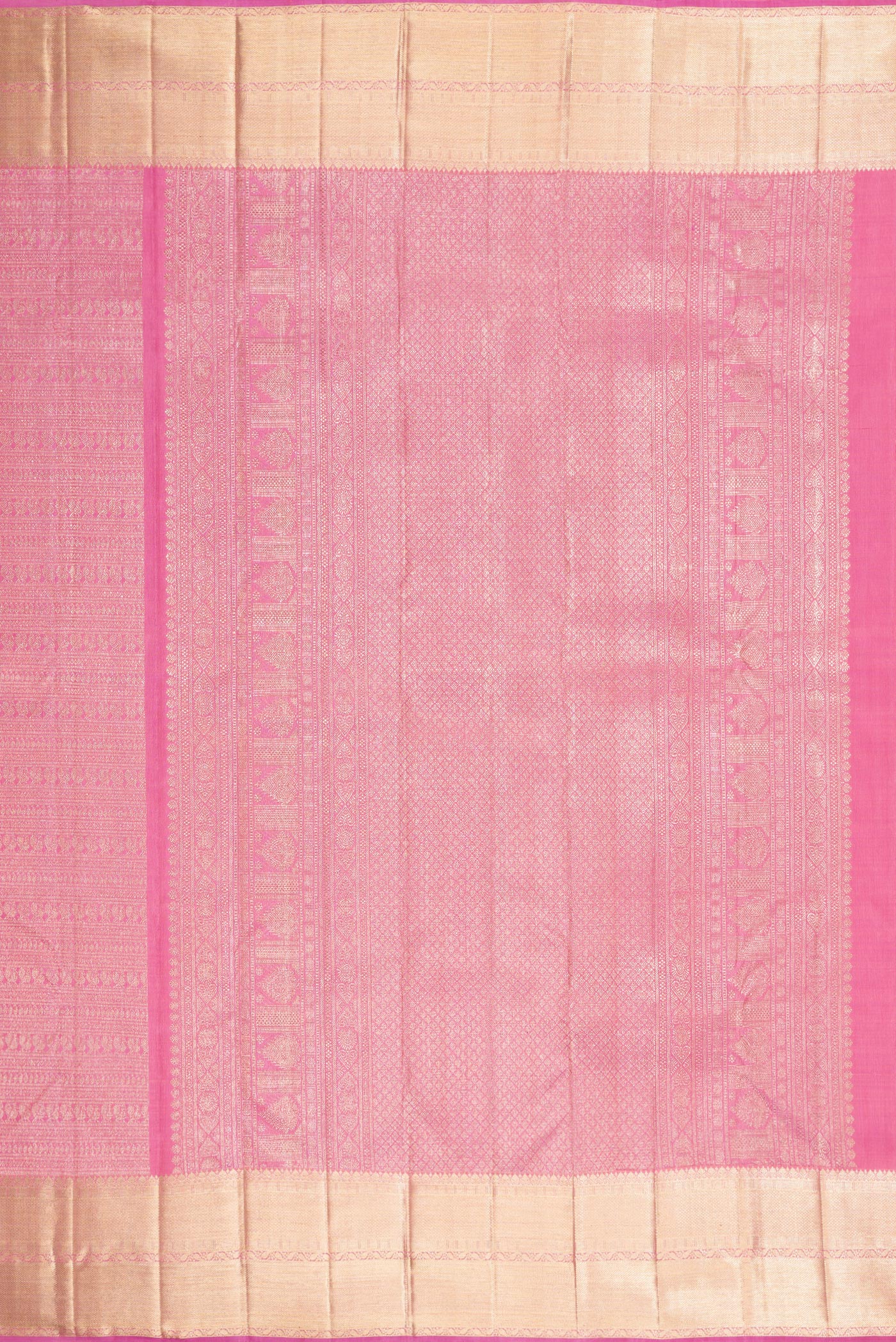 Close up image of the pallu of Pink Dual Tone Kanchipuram Silk Saree with Zari Brocade on the body and Zari Border. 