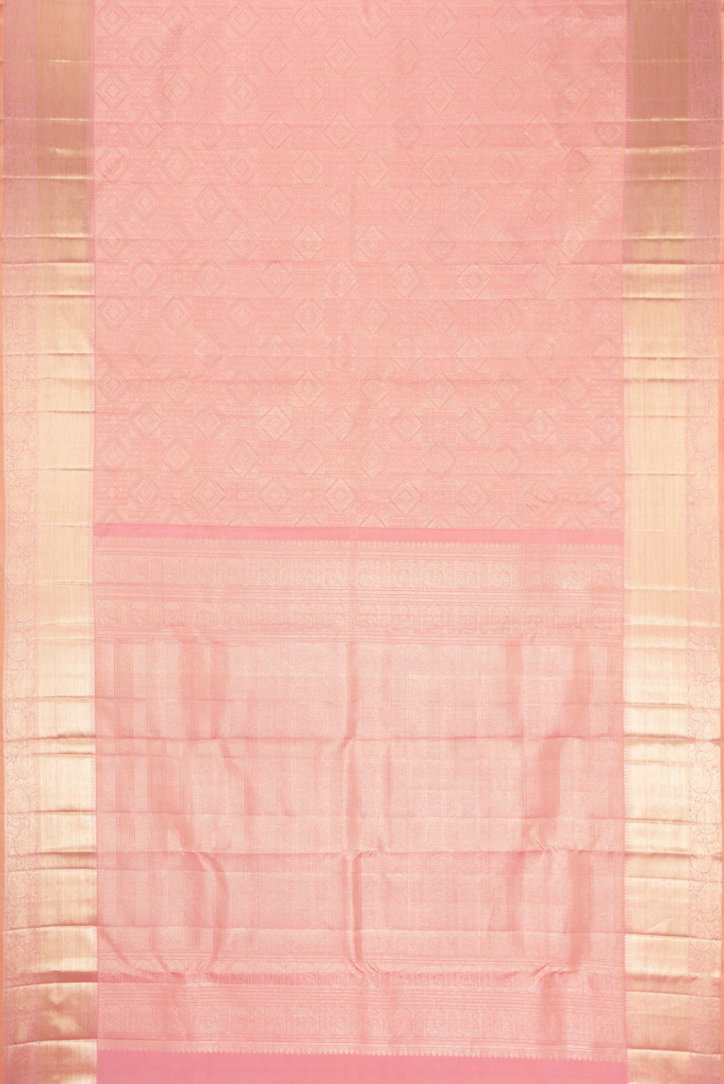 Flat view of Rose pink Dual Tone Kanchipuram Silk Saree with Zari Brocade on the body and Zari Border. 