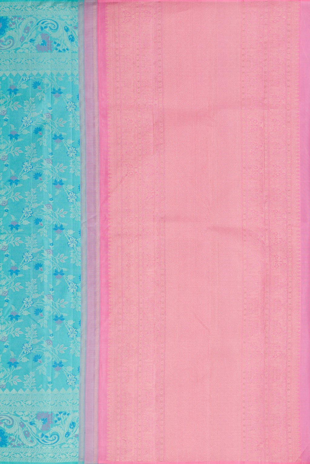 Close up image of the pallu of Sky Blue Dual Tone Kanjivaram Silk Saree with Jacquard design on the body and Fancy Border. 