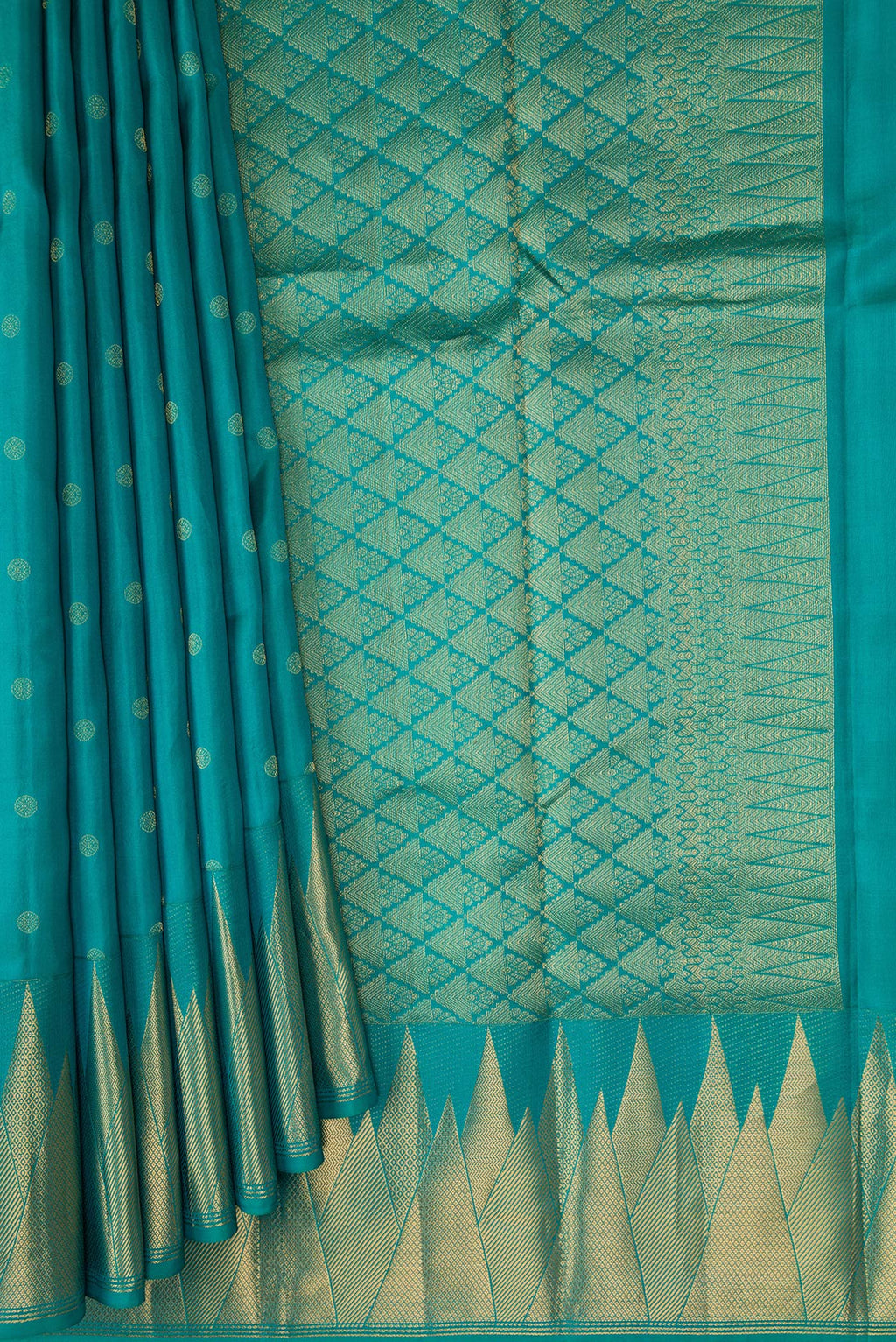 Pleats and pallu of Sea Green Kanchipuram Silk Saree with Zari Butta on the body and Fancy Border. 