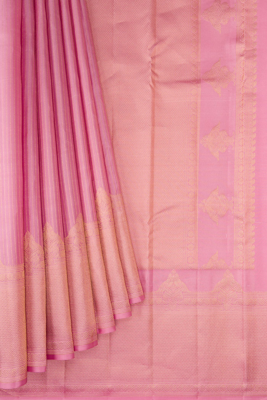 Pleats and pallu of Pink Dual Tone Kanjivaram Silk Saree with Stripes on the body and Fancy Border. 
